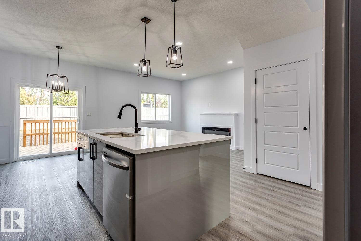 Photo 11 at 35 Caledon Crescent, Copperhaven, Spruce Grove