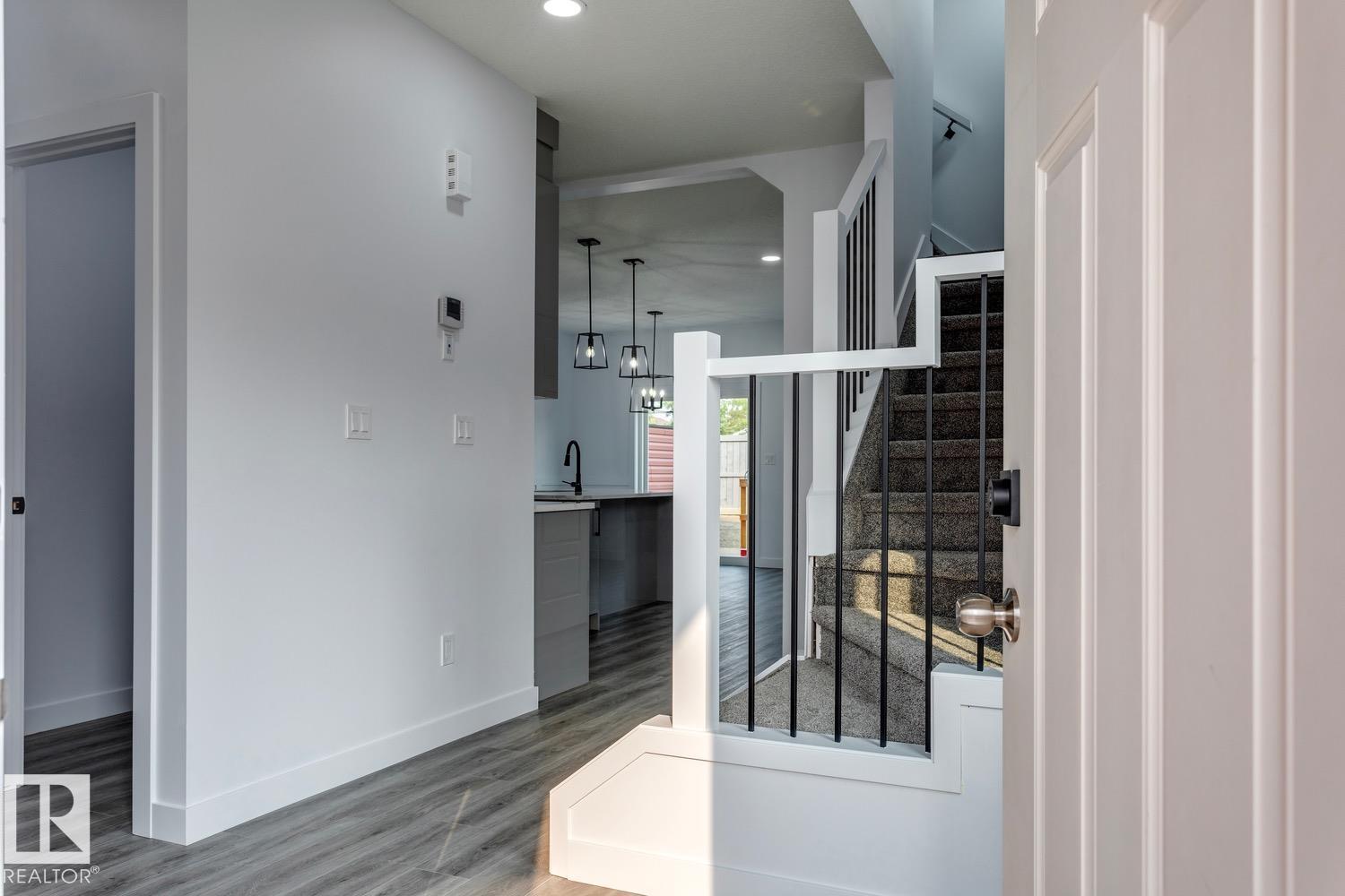 Photo 3 at 35 Caledon Crescent, Copperhaven, Spruce Grove