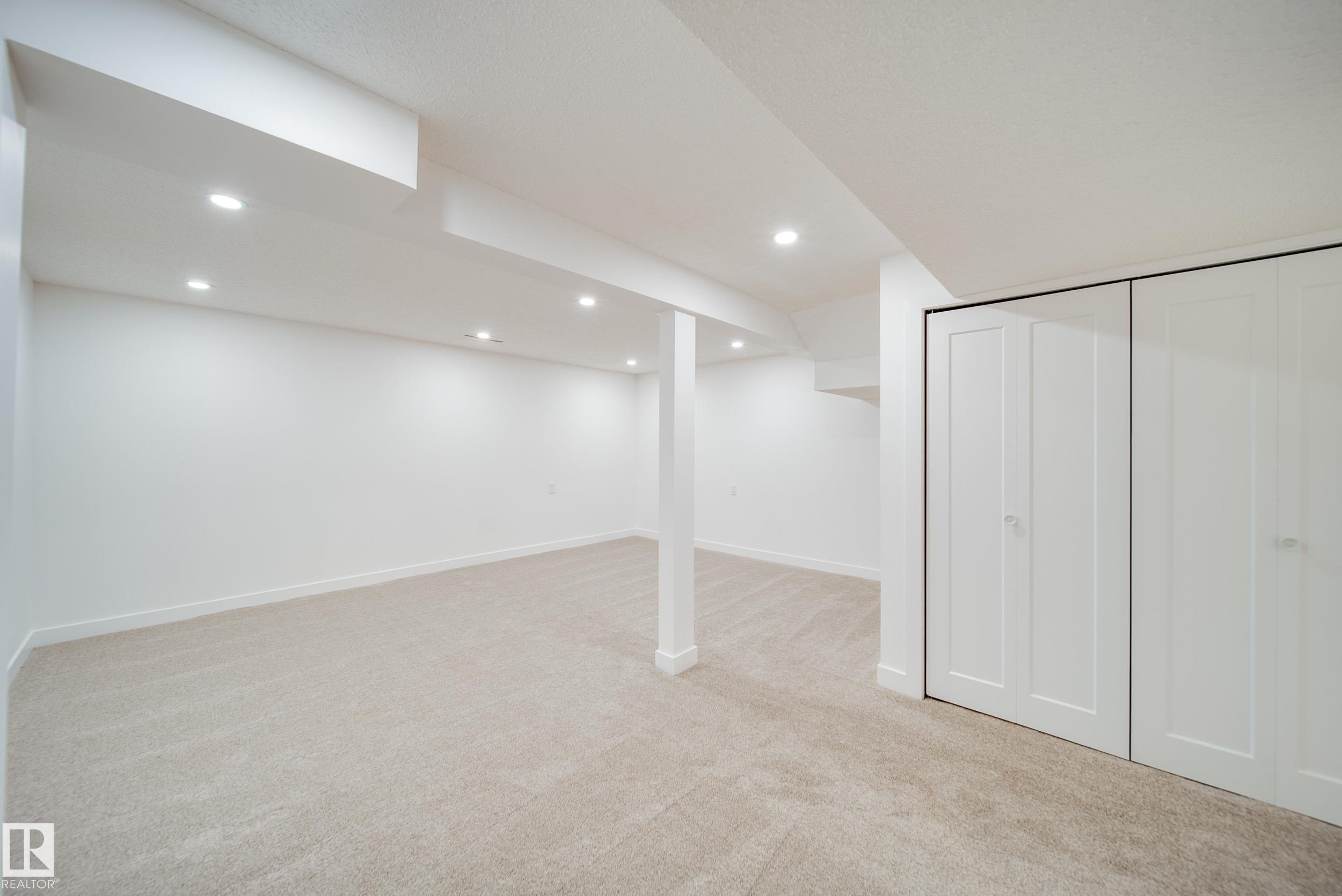 Photo 24 at 9949 171 Avenue NW, Baturyn, Edmonton