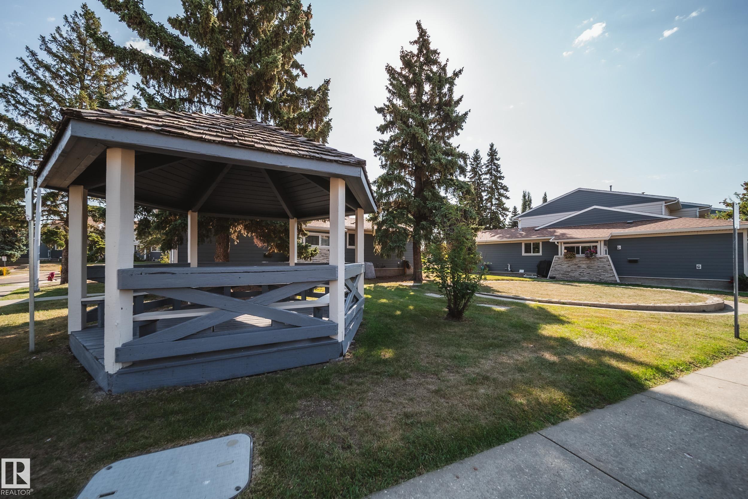 Photo 35 at 9949 171 Avenue NW, Baturyn, Edmonton