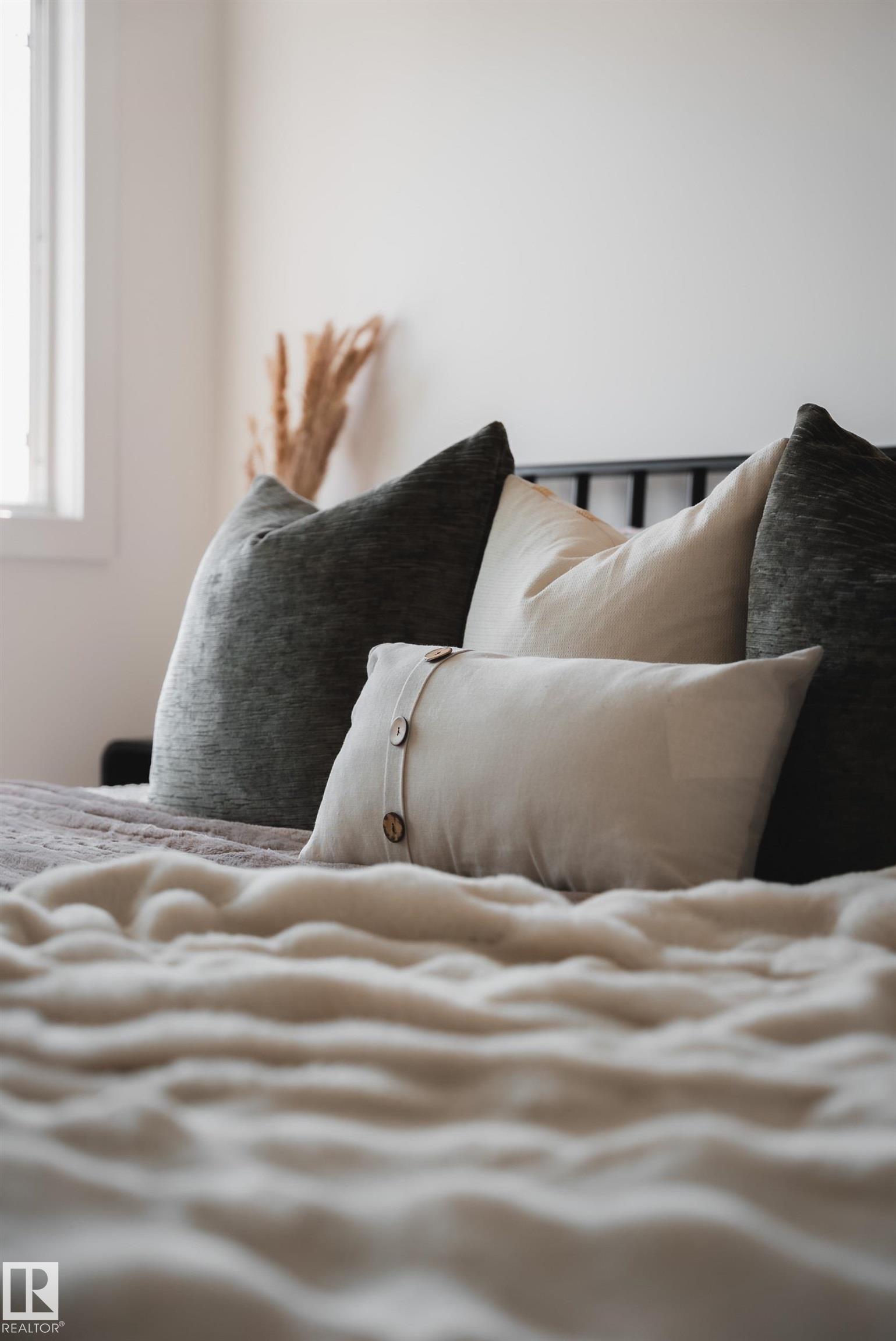 Photo 38 at 9949 171 Avenue NW, Baturyn, Edmonton