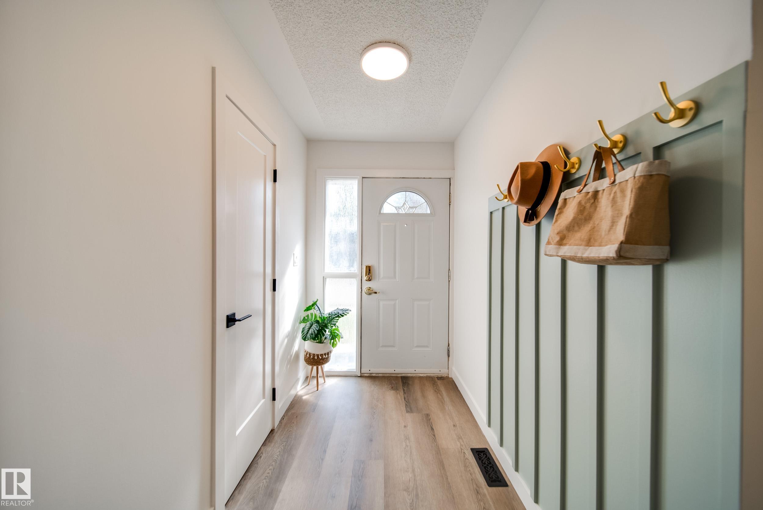 Photo 7 at 9949 171 Avenue NW, Baturyn, Edmonton