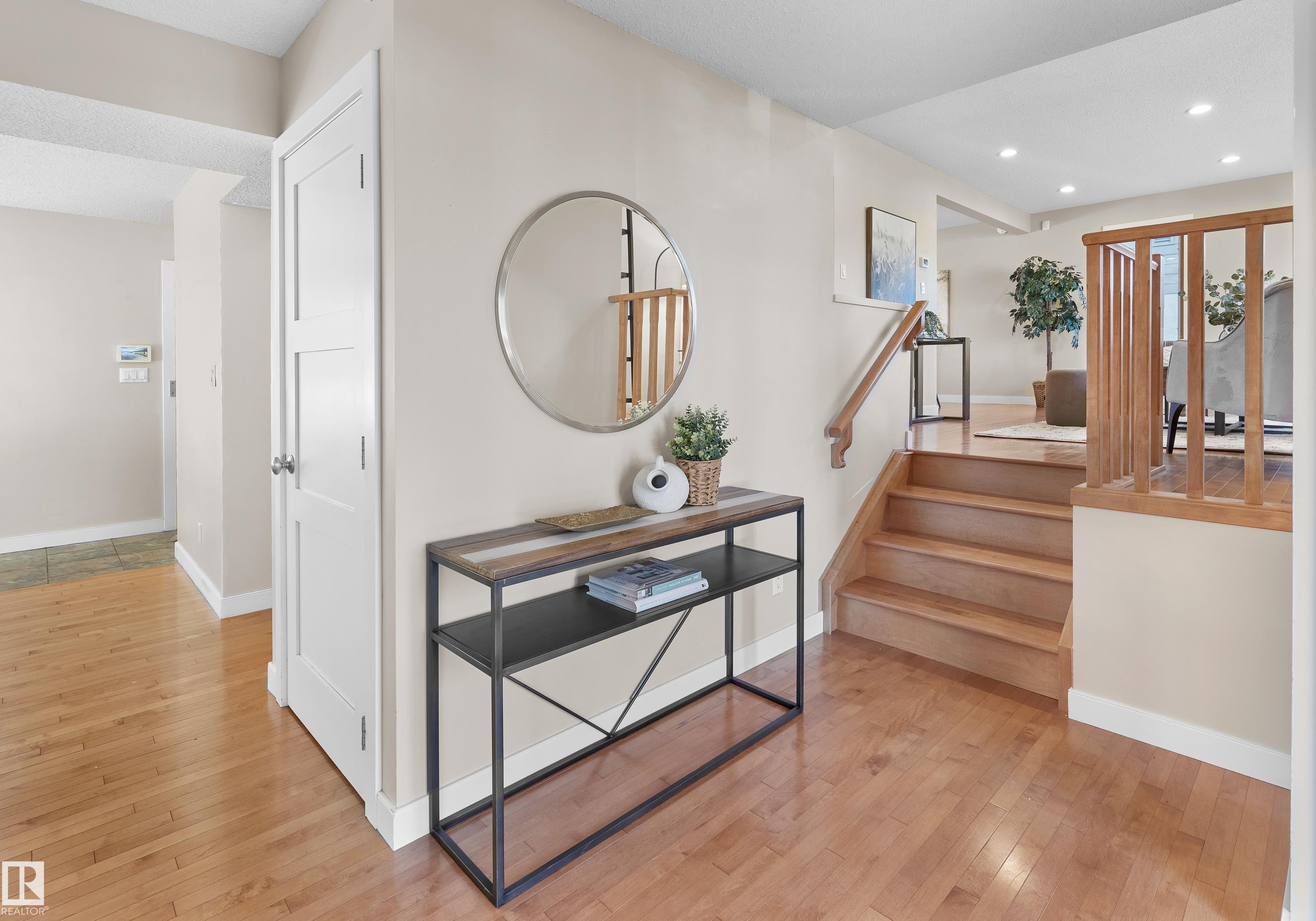 Photo 3 at 5607 109 Street NW, Pleasantview, Edmonton