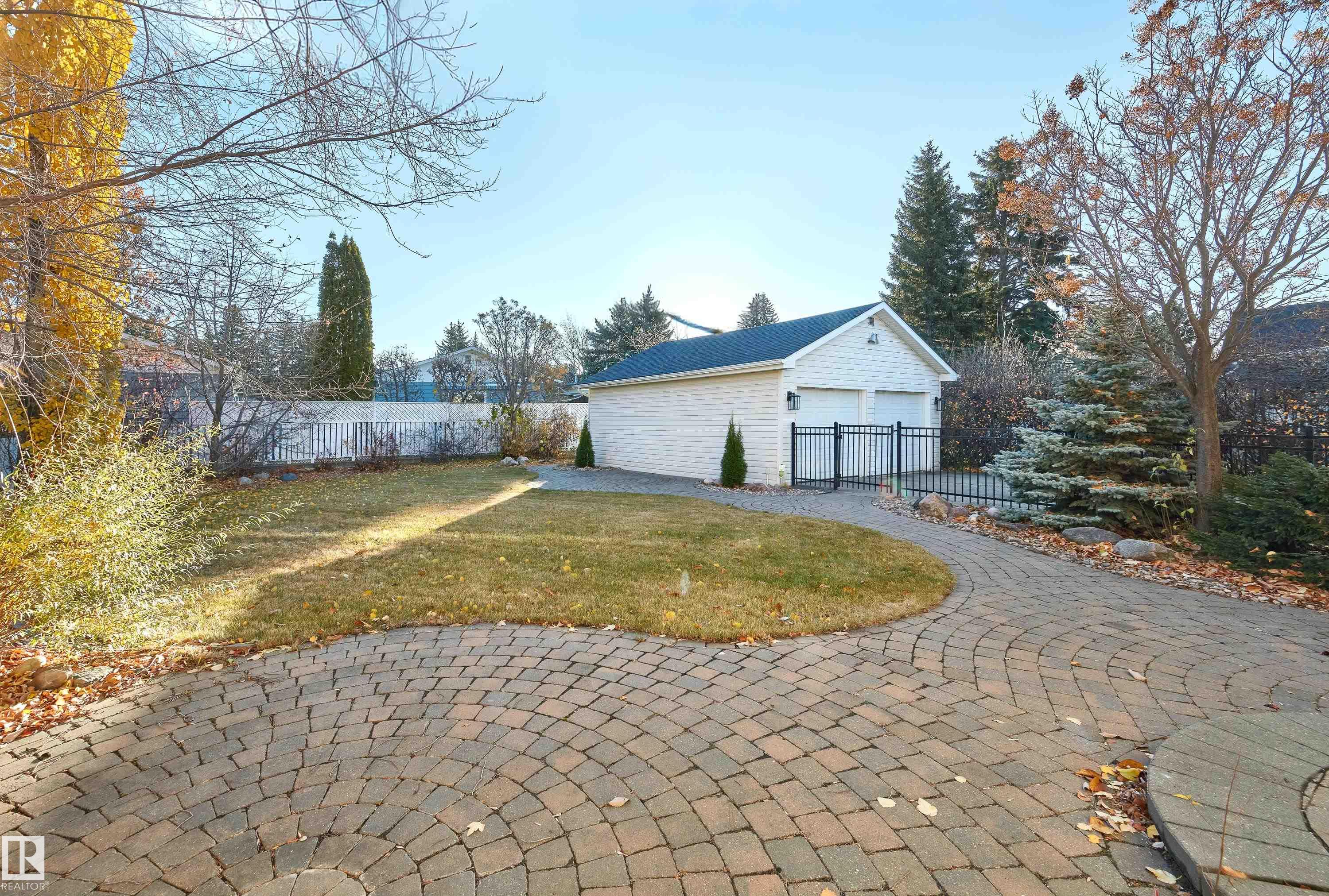 Photo 22 at 5607 109 Street NW, Pleasantview, Edmonton