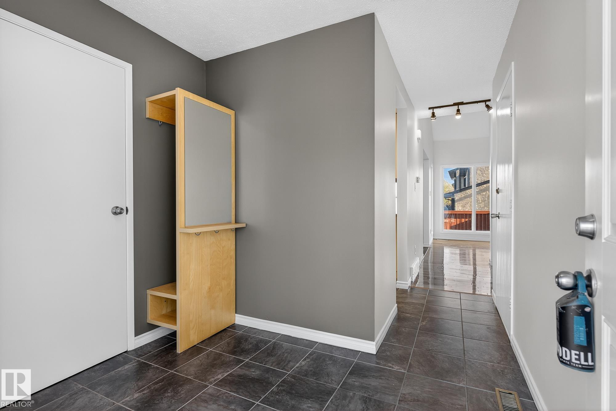 Photo 3 at 208 Chateau Place NW, Belmead, Edmonton