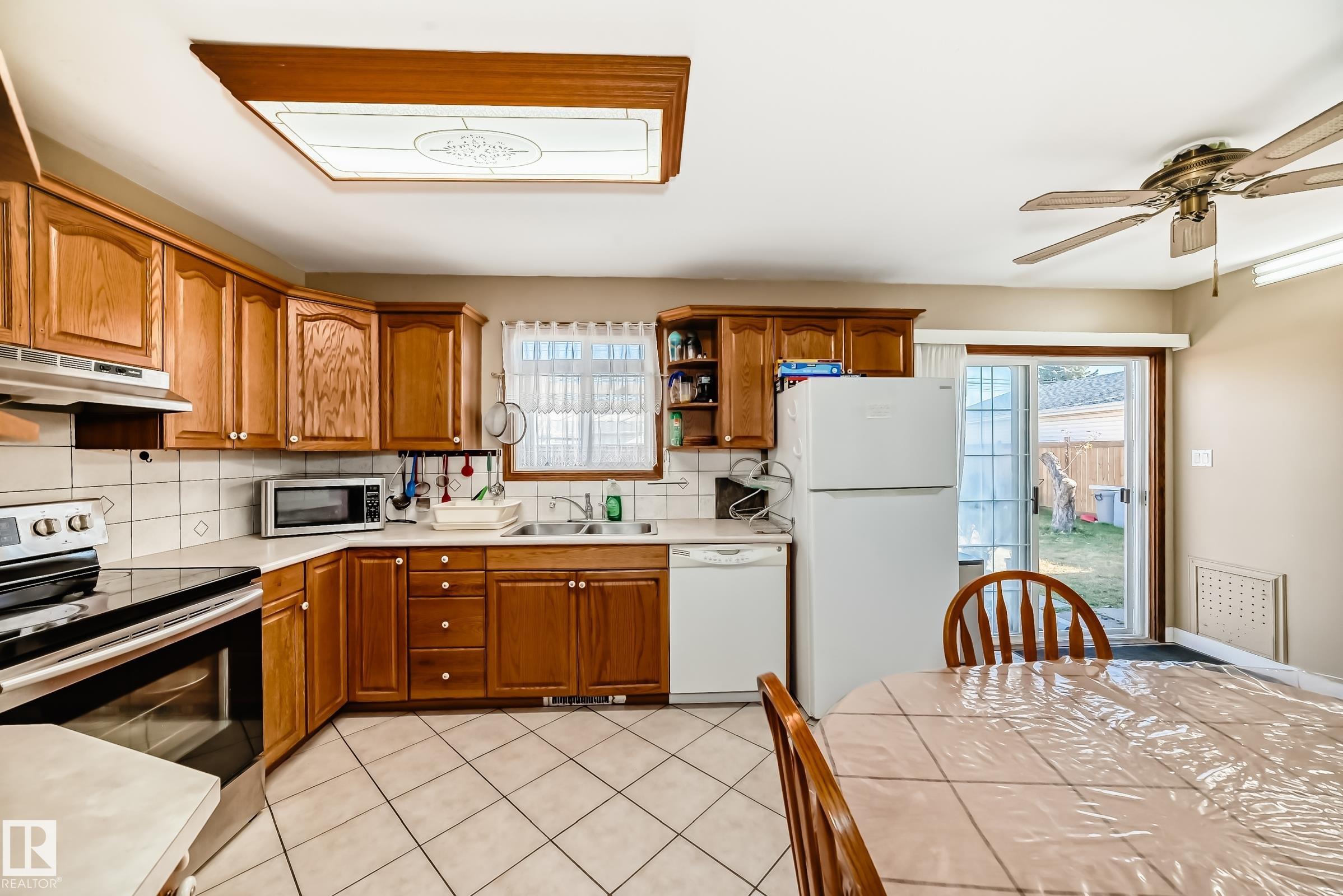 Photo 8 at 13119 135 Street NW, Athlone, Edmonton