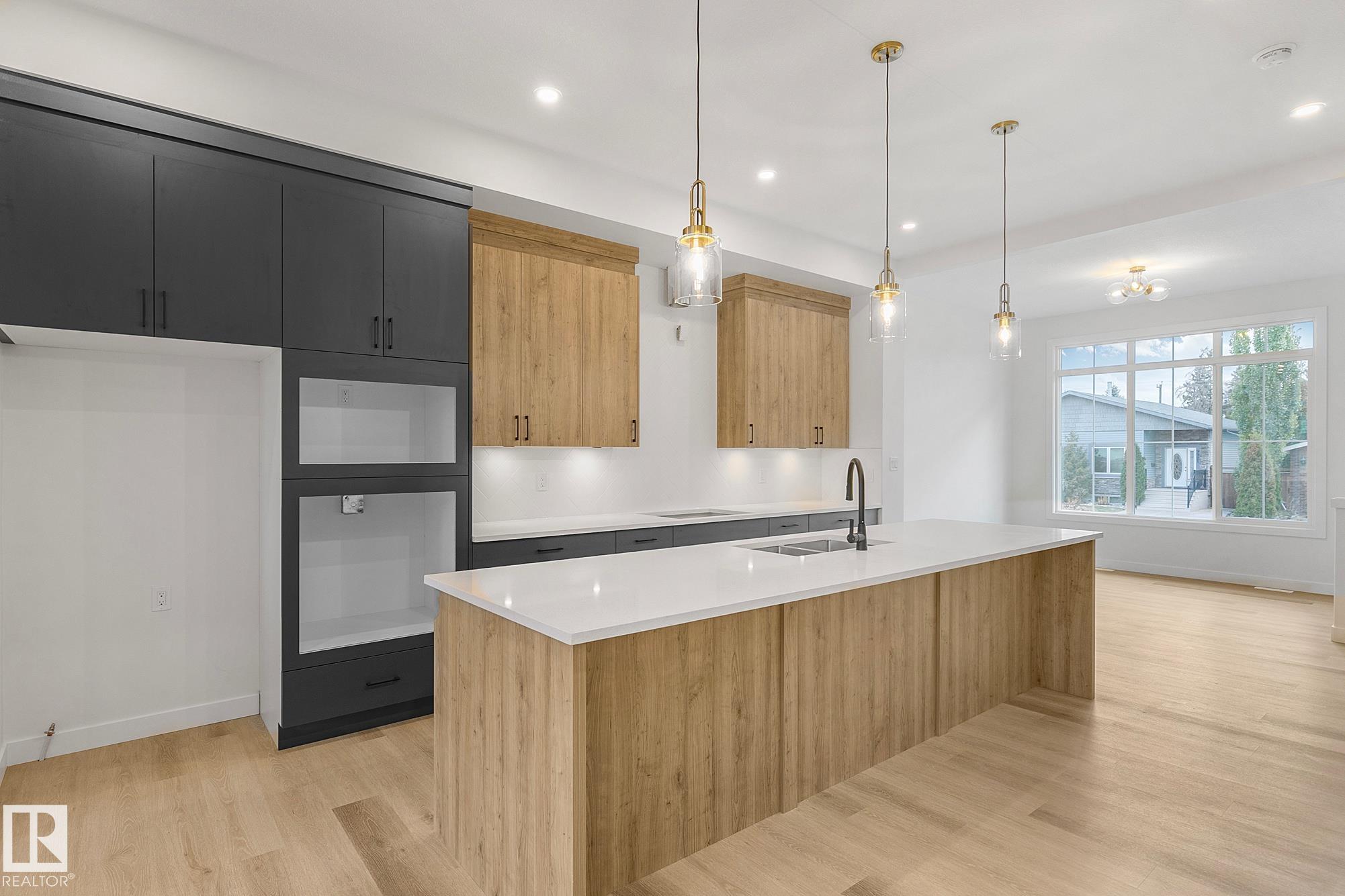 Photo 14 at 9928 157 Street NW, Glenwood, Edmonton