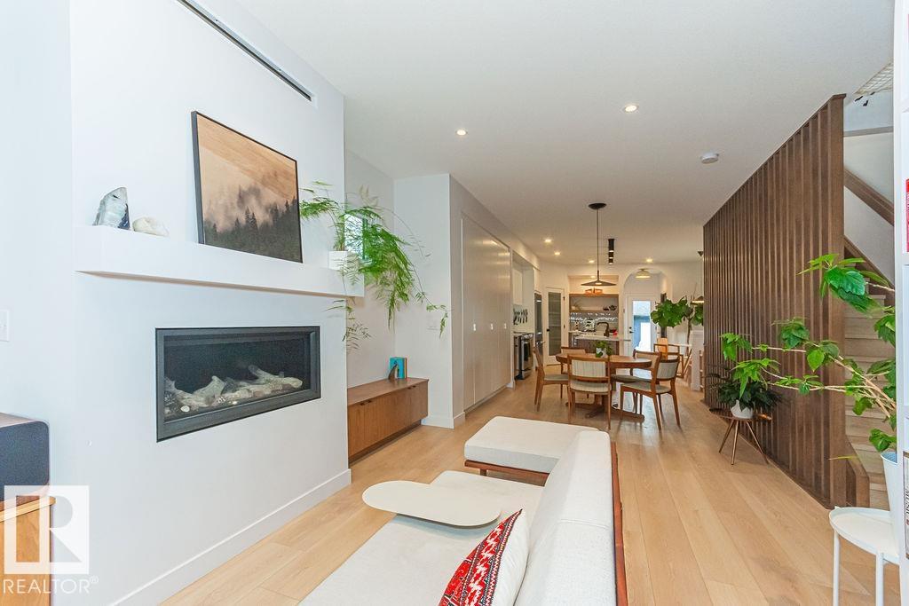 Photo 3 at 11211 61 Street NW, Highlands, Edmonton