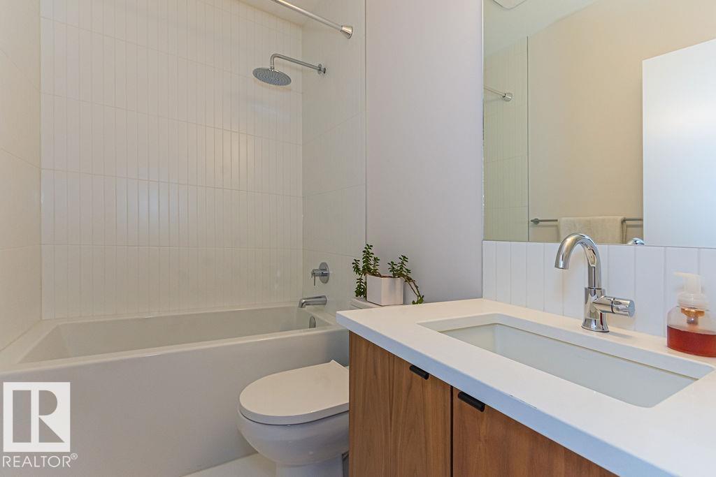 Photo 22 at 11211 61 Street NW, Highlands, Edmonton