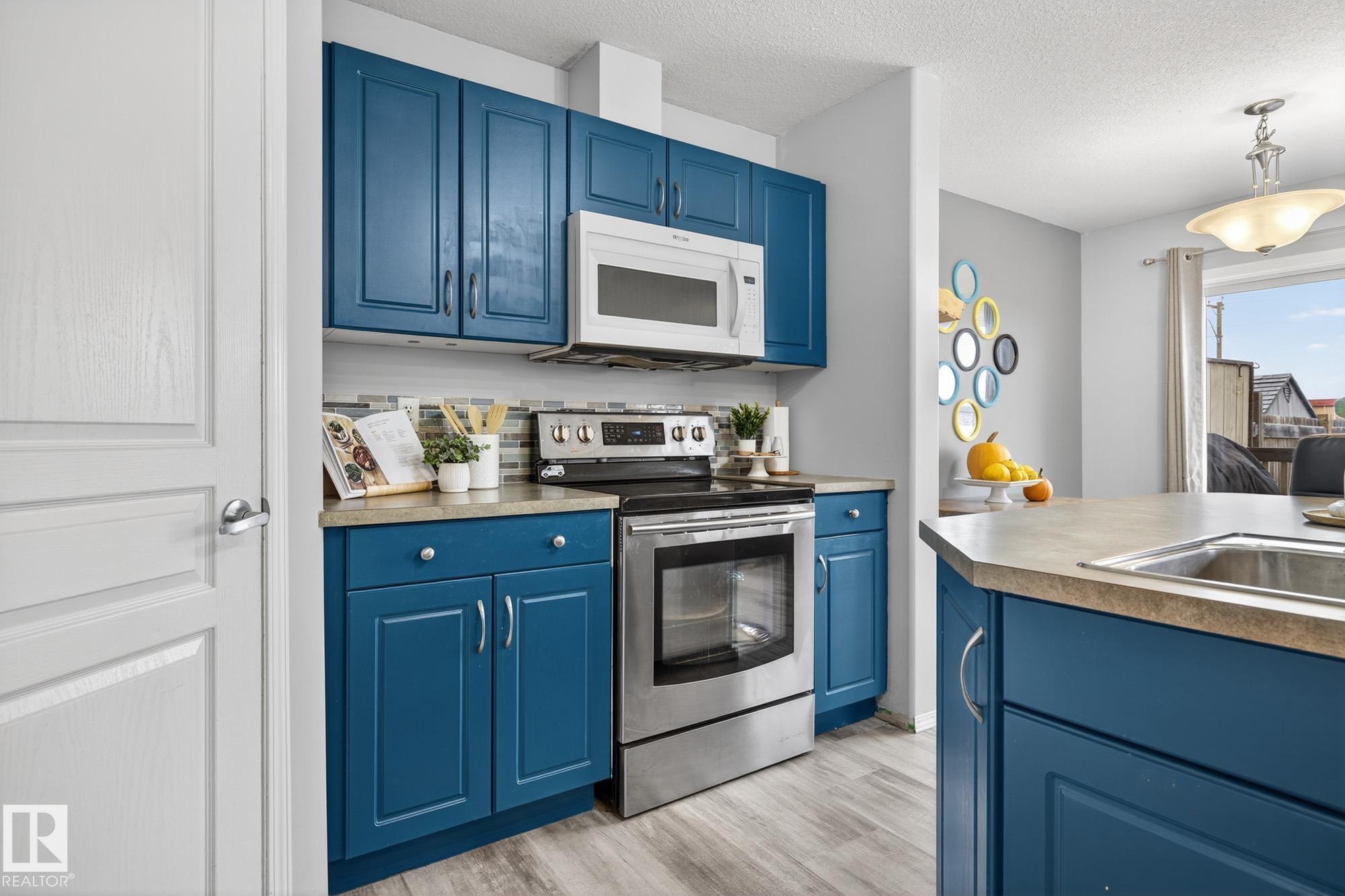 Photo 12 at 137 Rue Magnan, Montalet, Beaumont