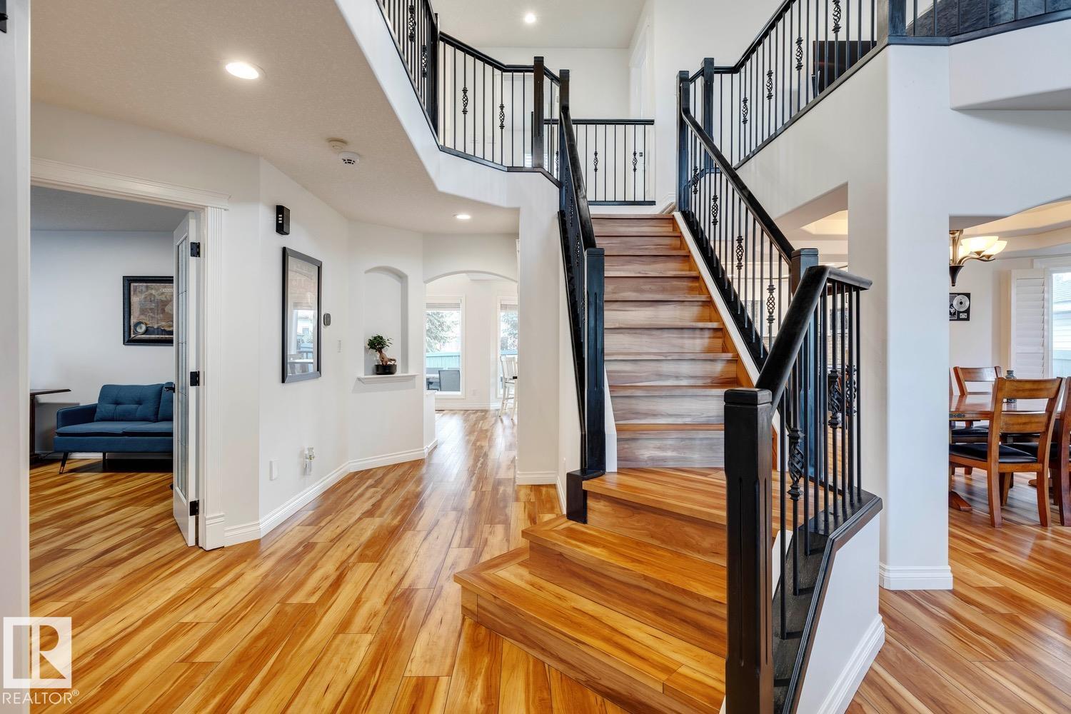 Photo 14 at 1847 Bowman point(e) SW, Blackmud Creek, Edmonton