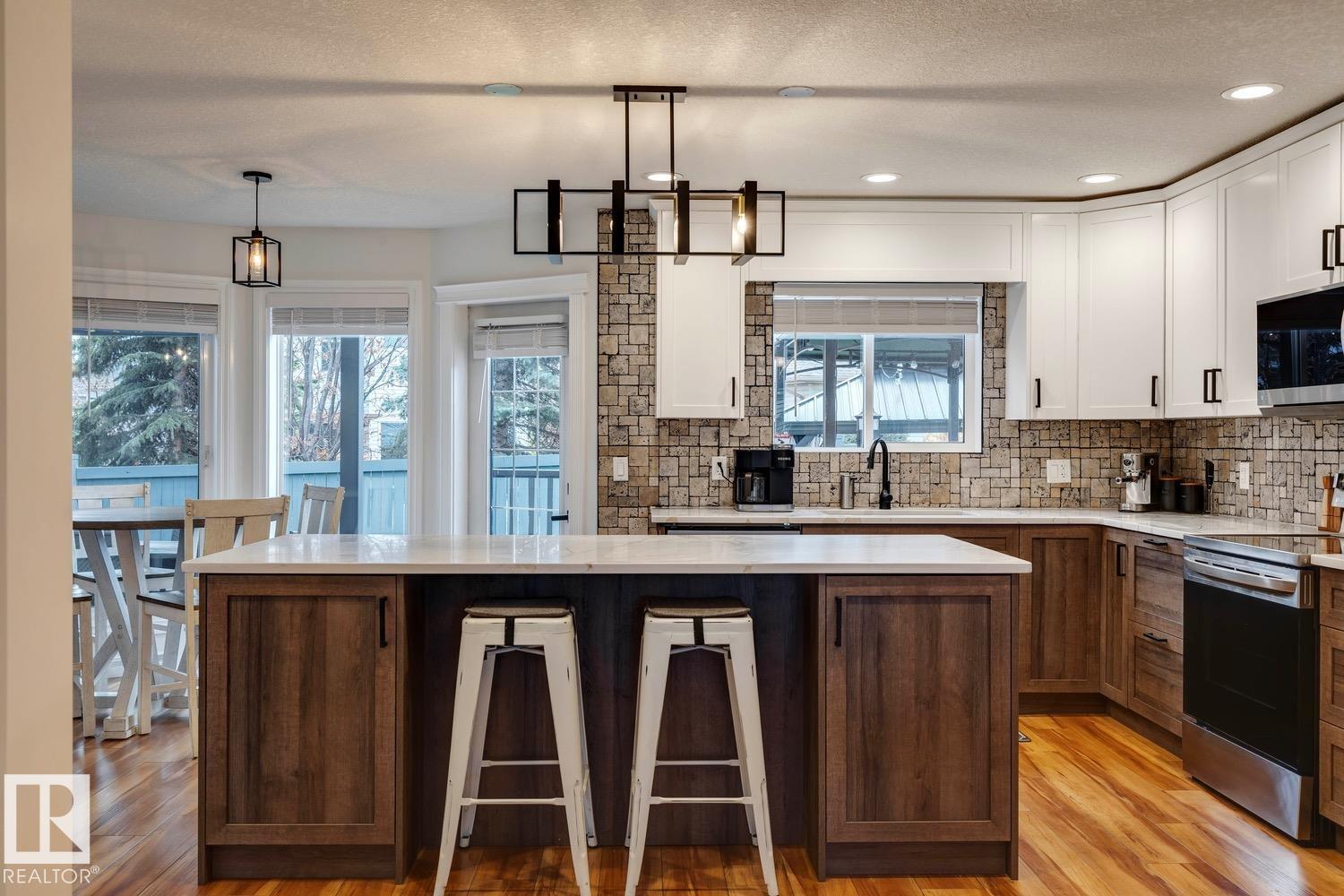 Photo 6 at 1847 Bowman point(e) SW, Blackmud Creek, Edmonton