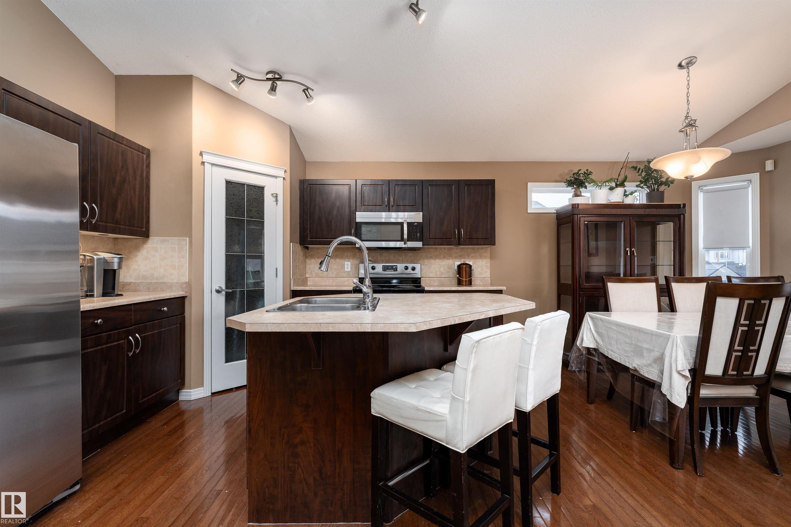 Photo 11 at 166 Rue Magnan Street, Montalet, Beaumont