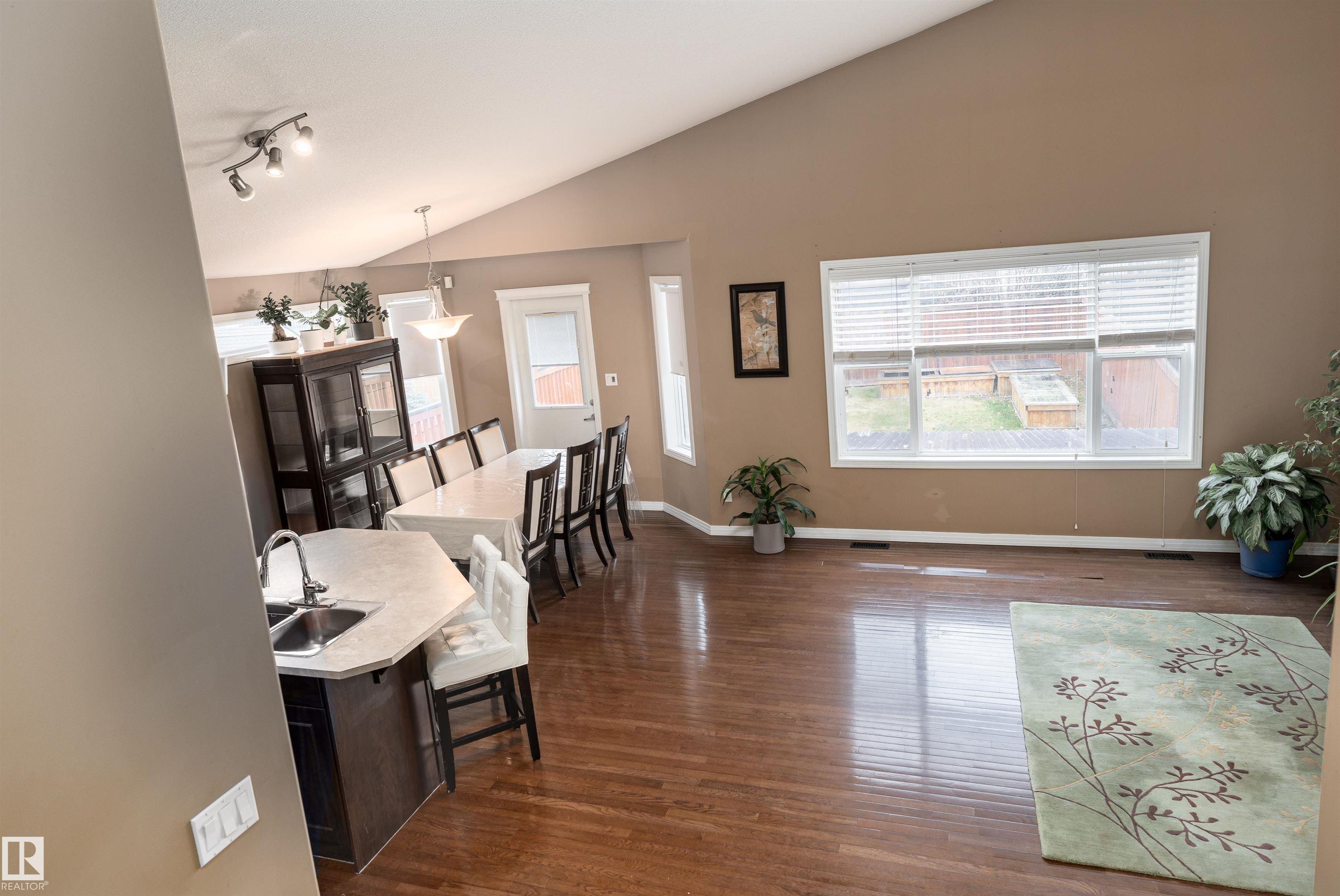 Photo 14 at 166 Rue Magnan Street, Montalet, Beaumont