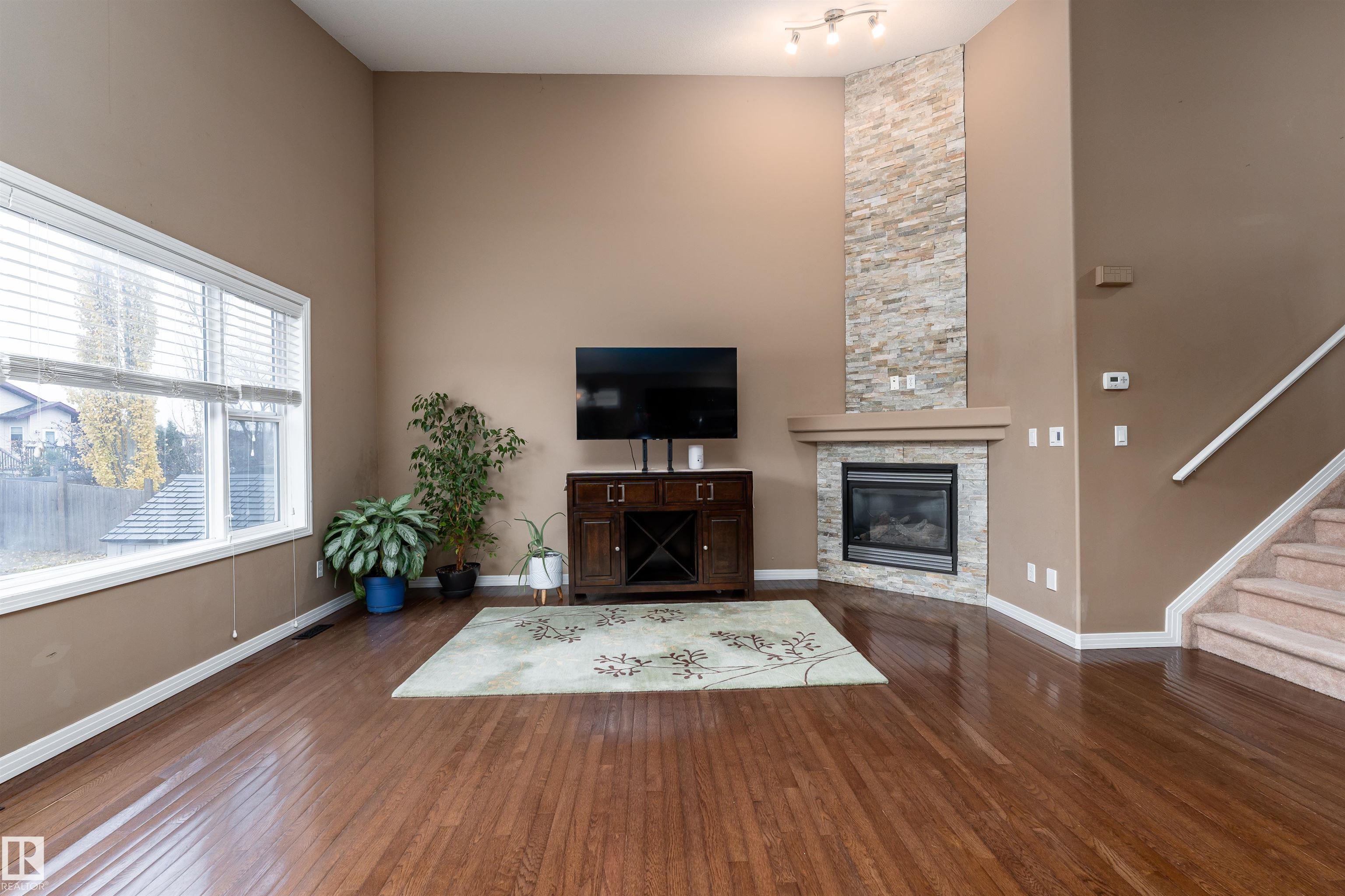 Photo 3 at 166 Rue Magnan Street, Montalet, Beaumont