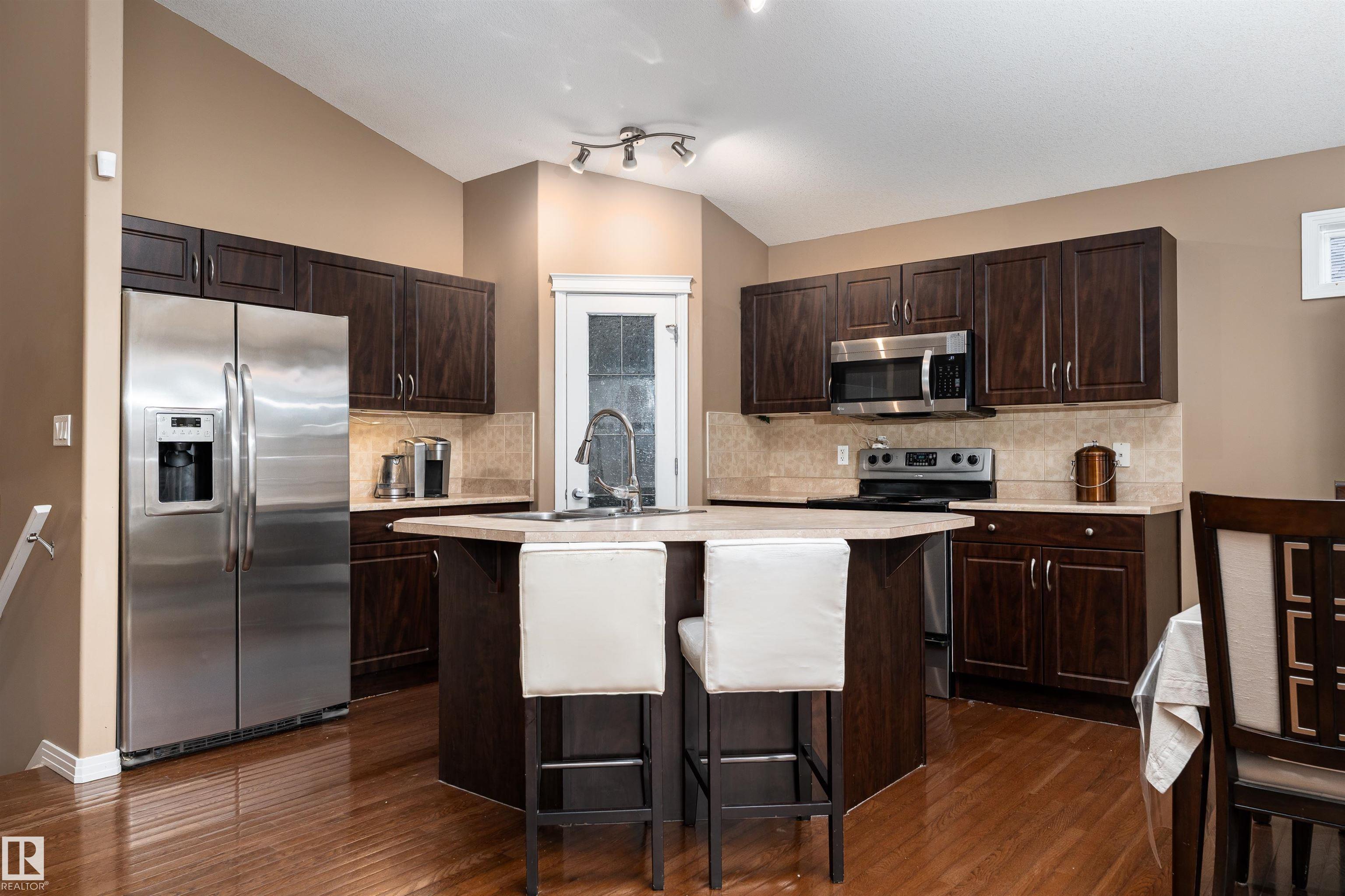 Photo 8 at 166 Rue Magnan Street, Montalet, Beaumont