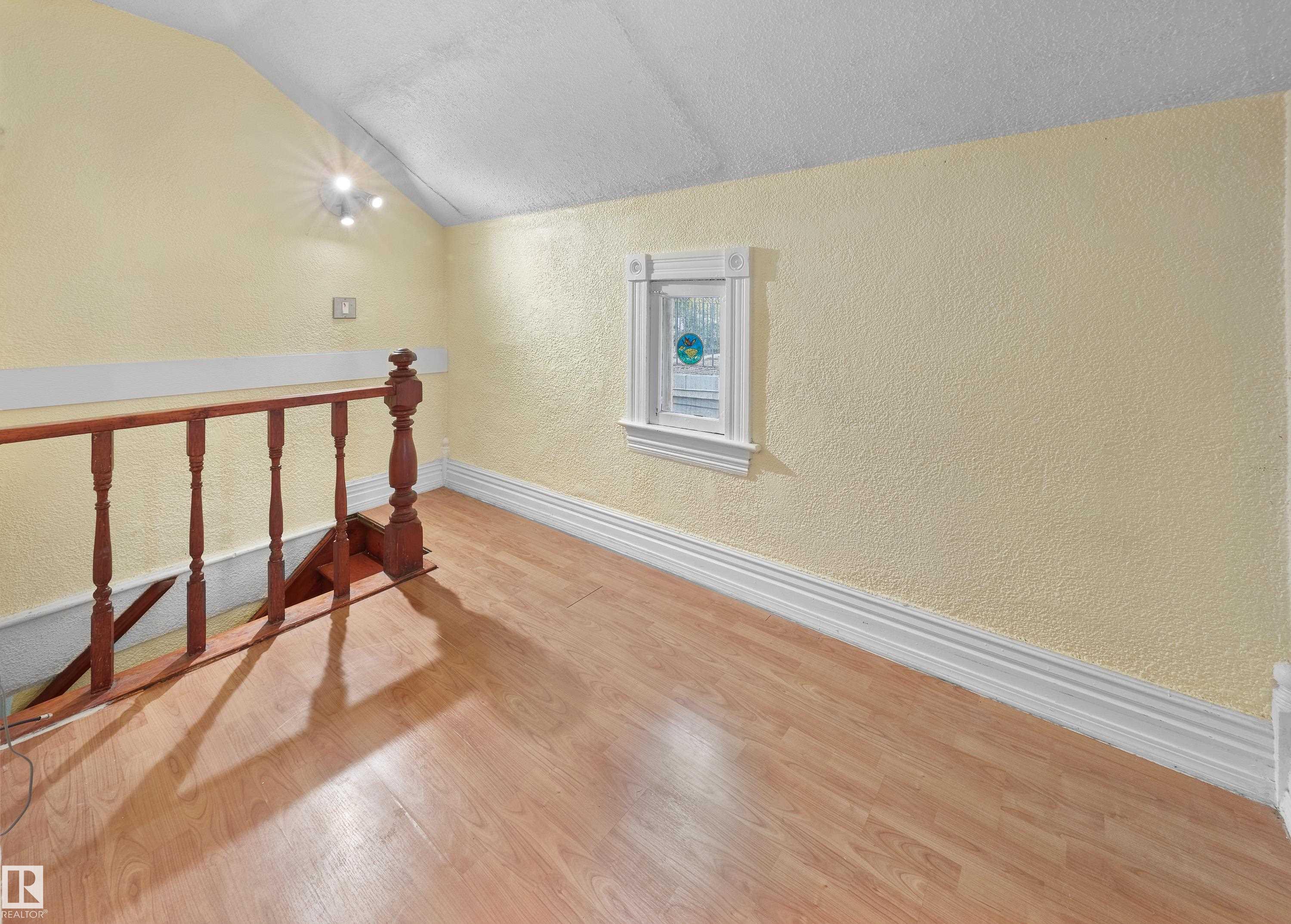 Photo 12 at 11038 84 Avenue NW, Garneau, Edmonton