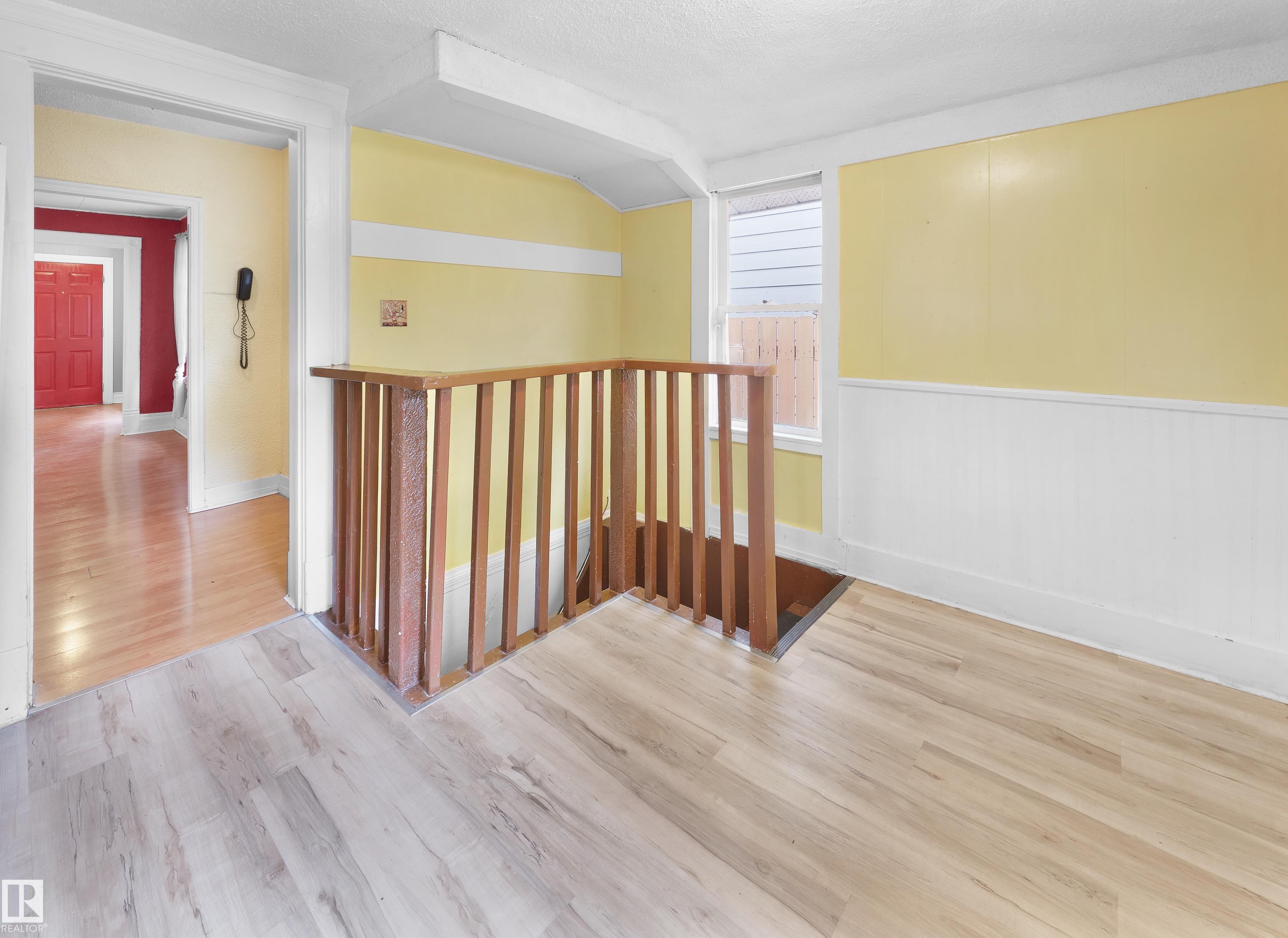 Photo 17 at 11038 84 Avenue NW, Garneau, Edmonton