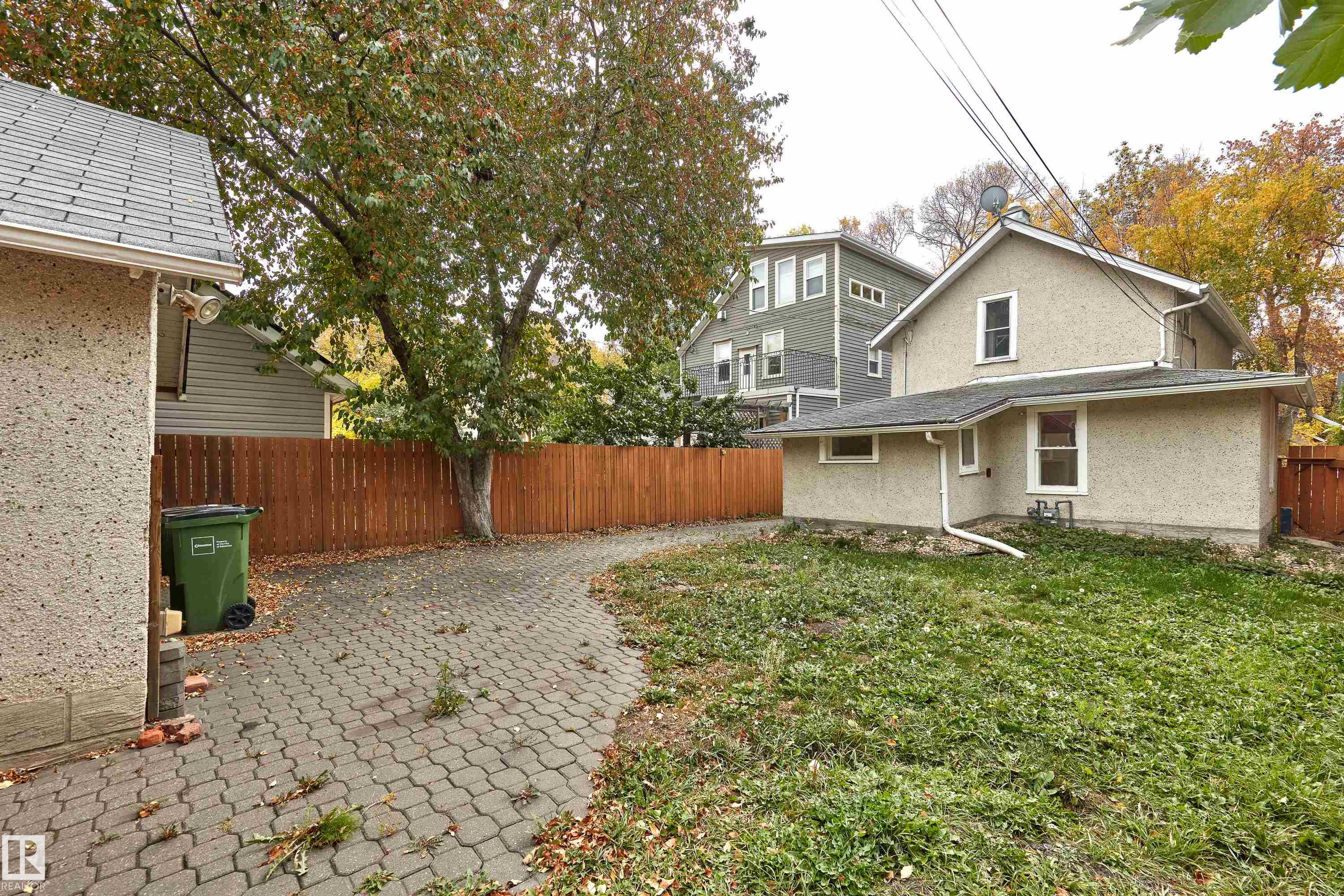 Photo 26 at 11038 84 Avenue NW, Garneau, Edmonton