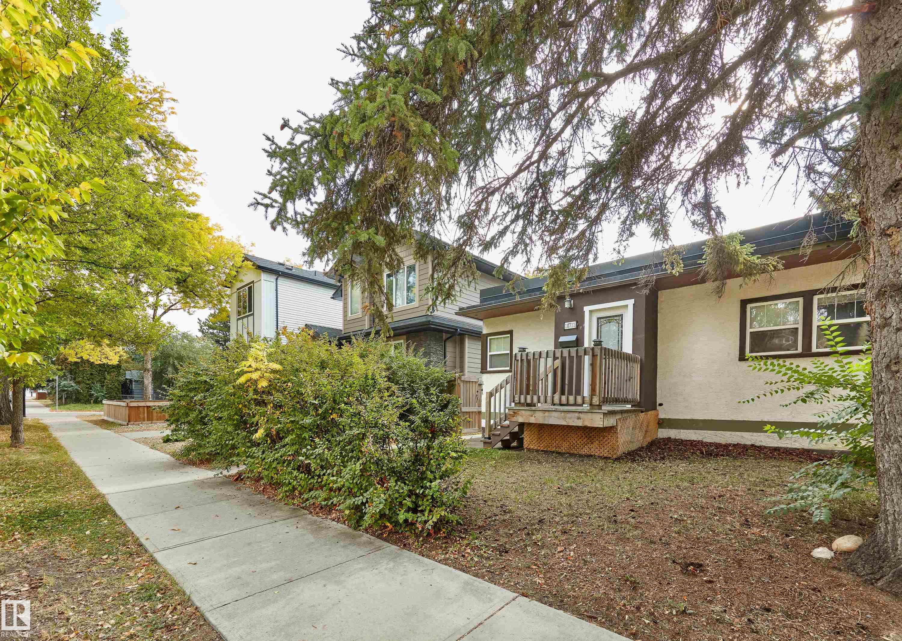 10711 76 Avenue NW, Queen Alexandra, Edmonton 