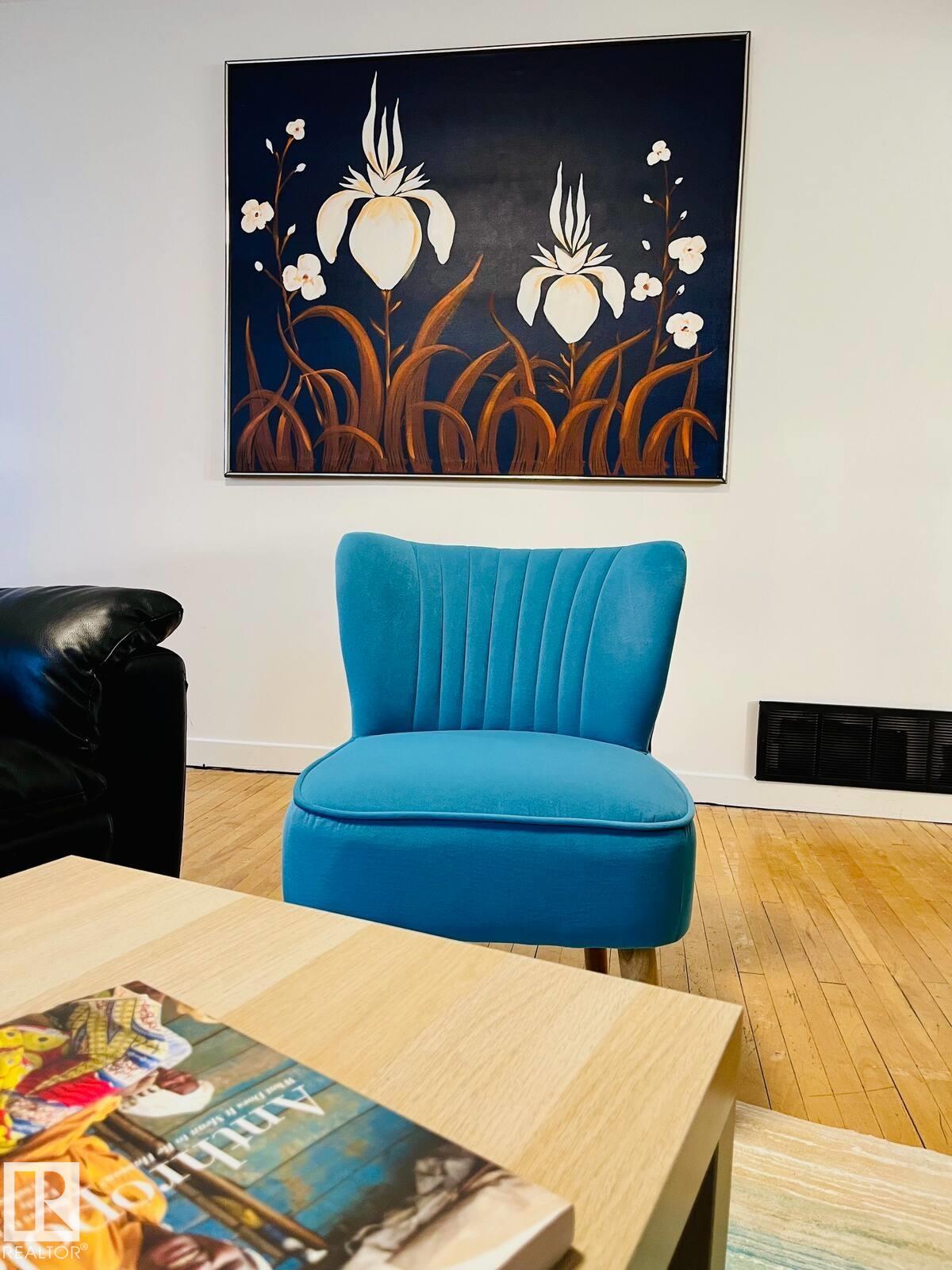 Photo 12 at 10711 76 Avenue NW, Queen Alexandra, Edmonton