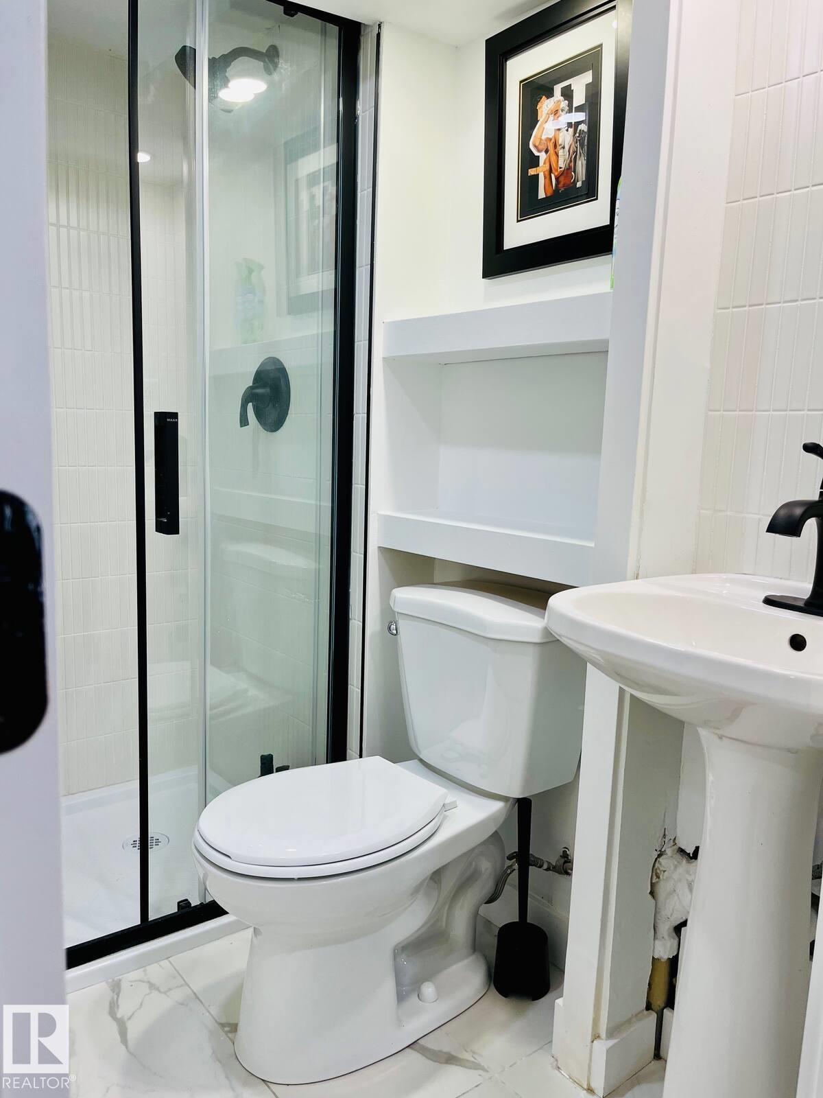 Photo 24 at 10711 76 Avenue NW, Queen Alexandra, Edmonton