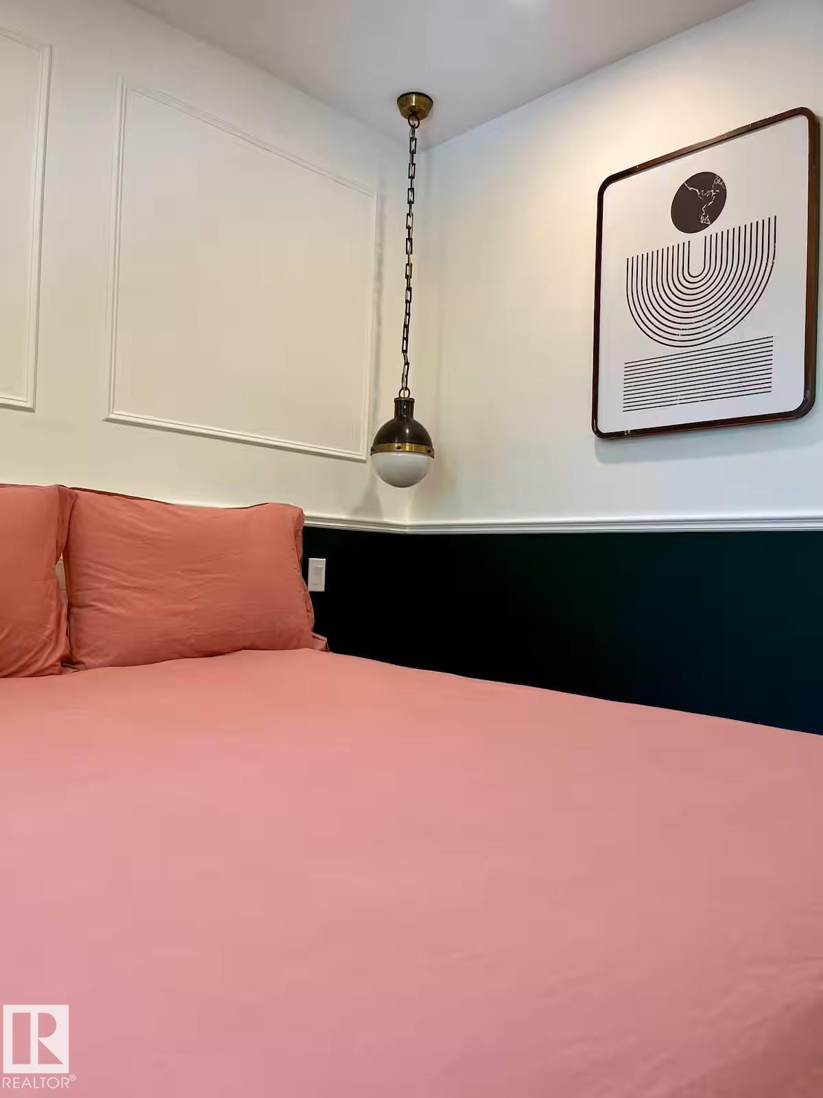 Photo 27 at 10711 76 Avenue NW, Queen Alexandra, Edmonton