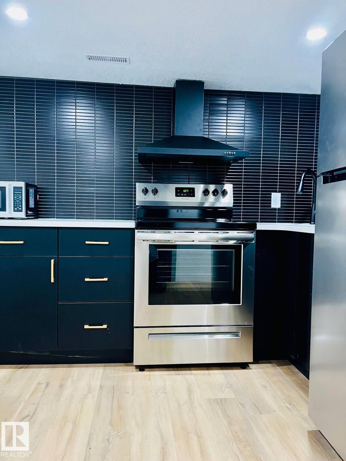 Photo 31 at 10711 76 Avenue NW, Queen Alexandra, Edmonton