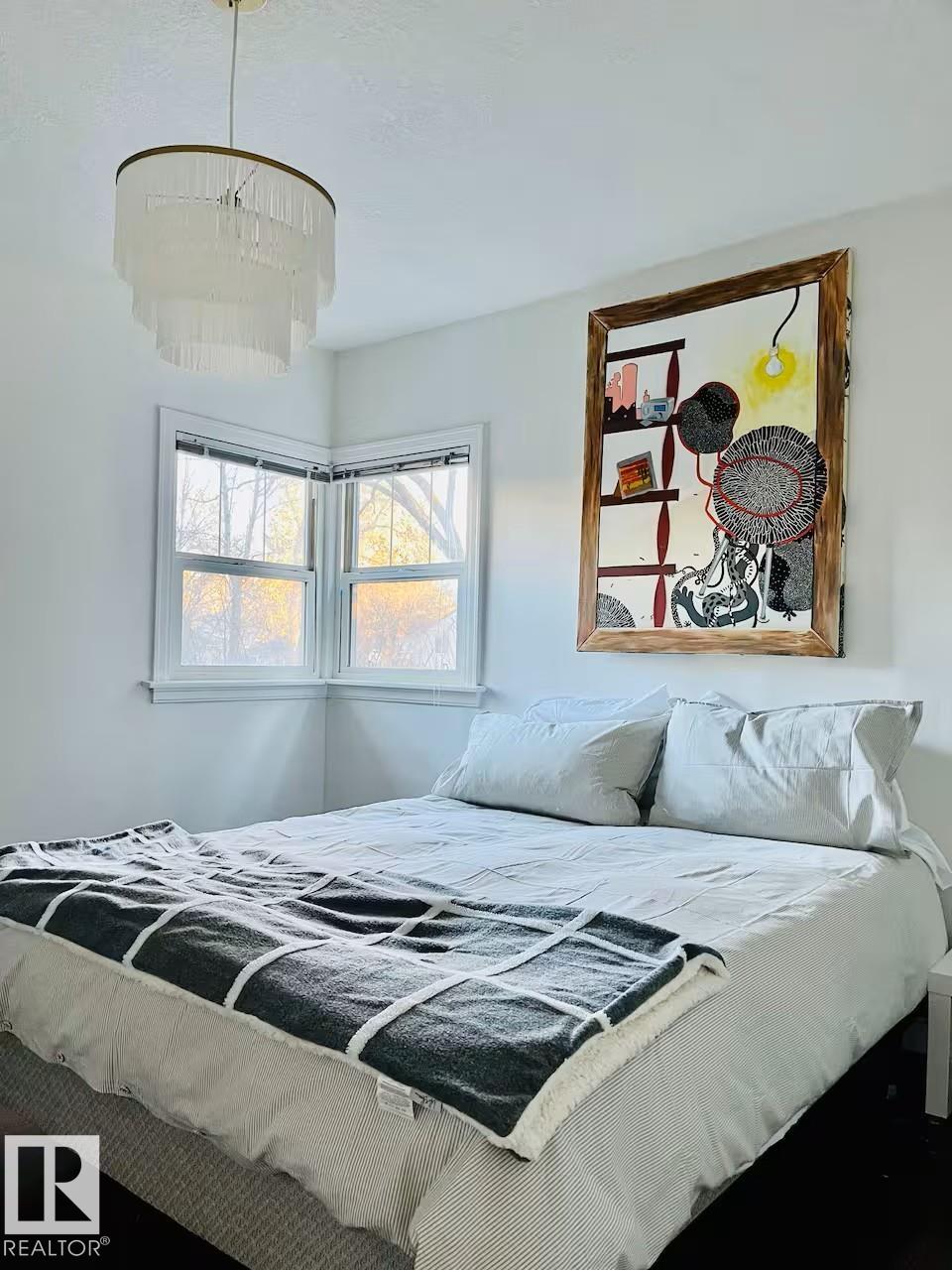 Photo 32 at 10711 76 Avenue NW, Queen Alexandra, Edmonton