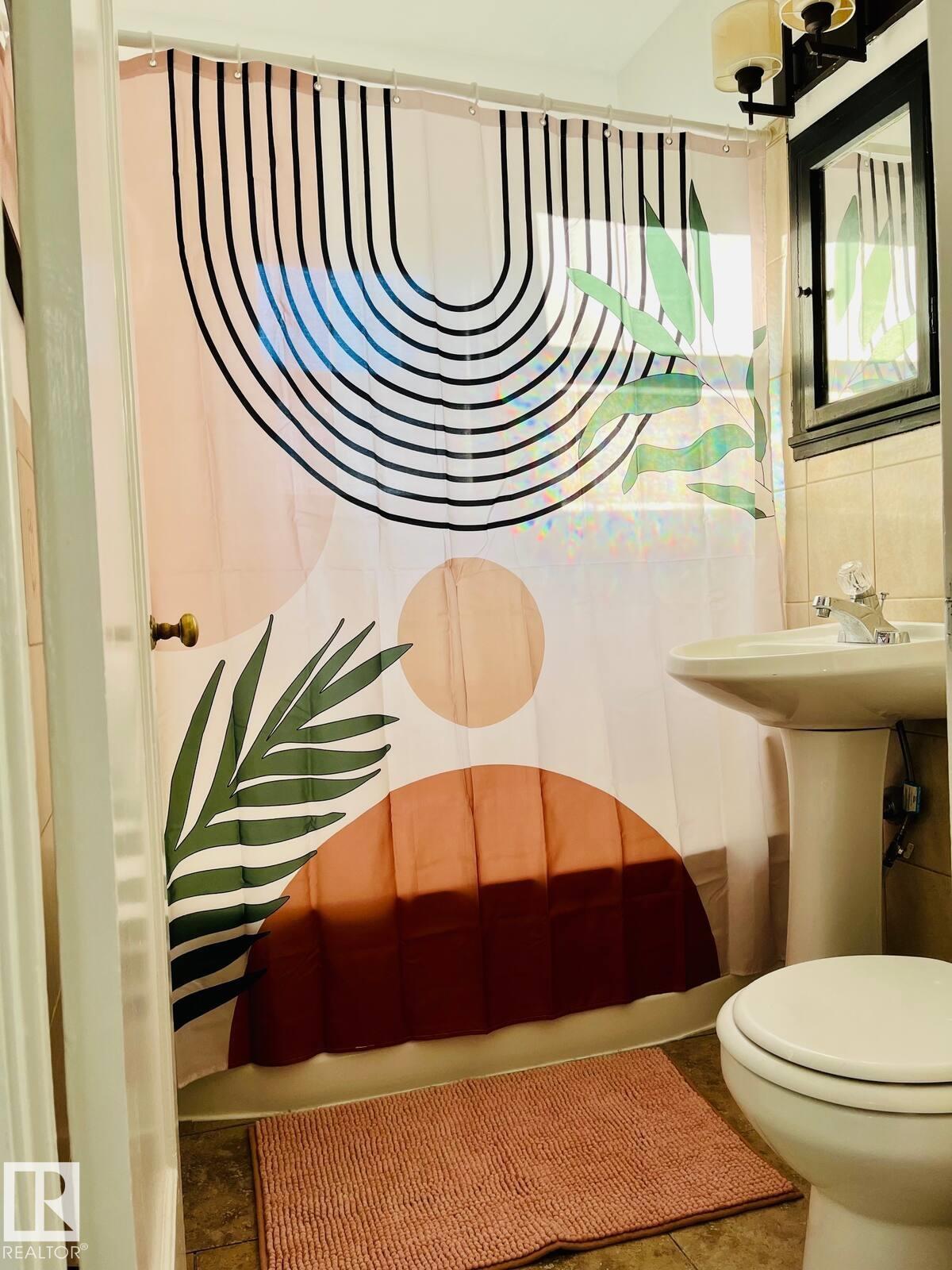 Photo 33 at 10711 76 Avenue NW, Queen Alexandra, Edmonton