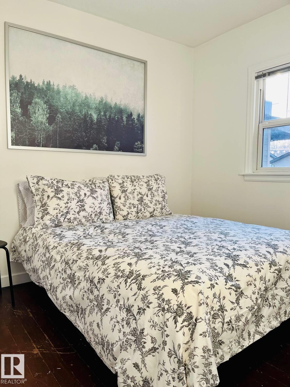 Photo 35 at 10711 76 Avenue NW, Queen Alexandra, Edmonton