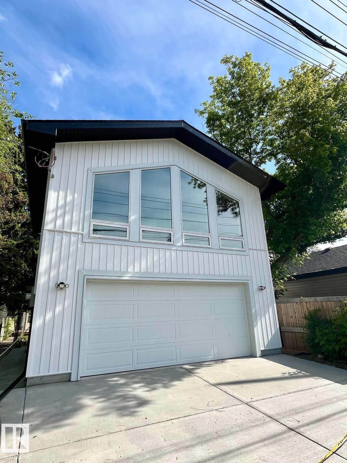 Photo 42 at 10711 76 Avenue NW, Queen Alexandra, Edmonton