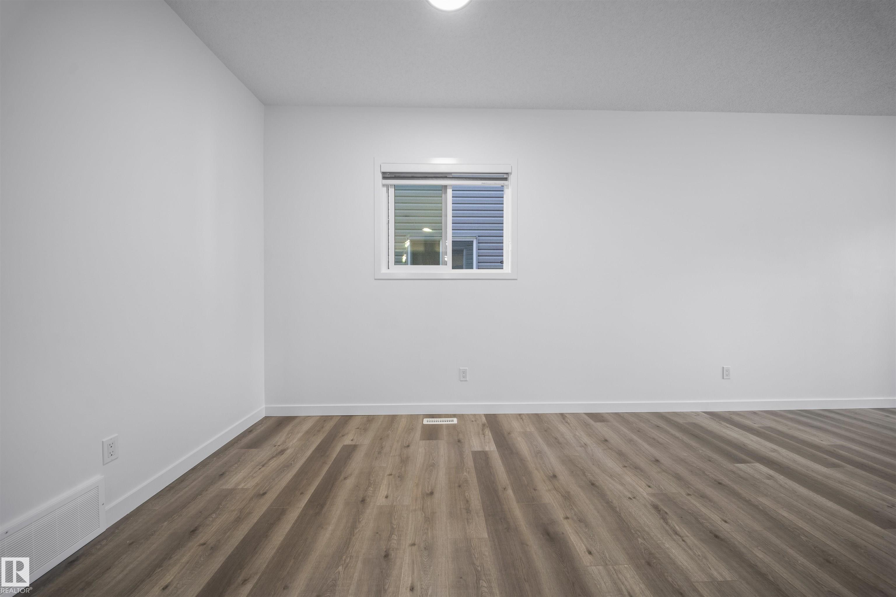 Photo 24 at 1512 26 Avenue NW, Tamarack, Edmonton