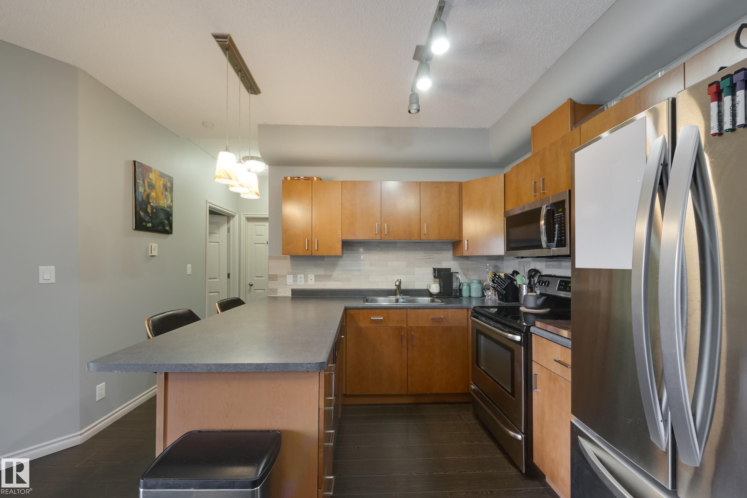 Photo 14 at 301 - 10235 112 Street NW, Wîhkwêntôwin, Edmonton