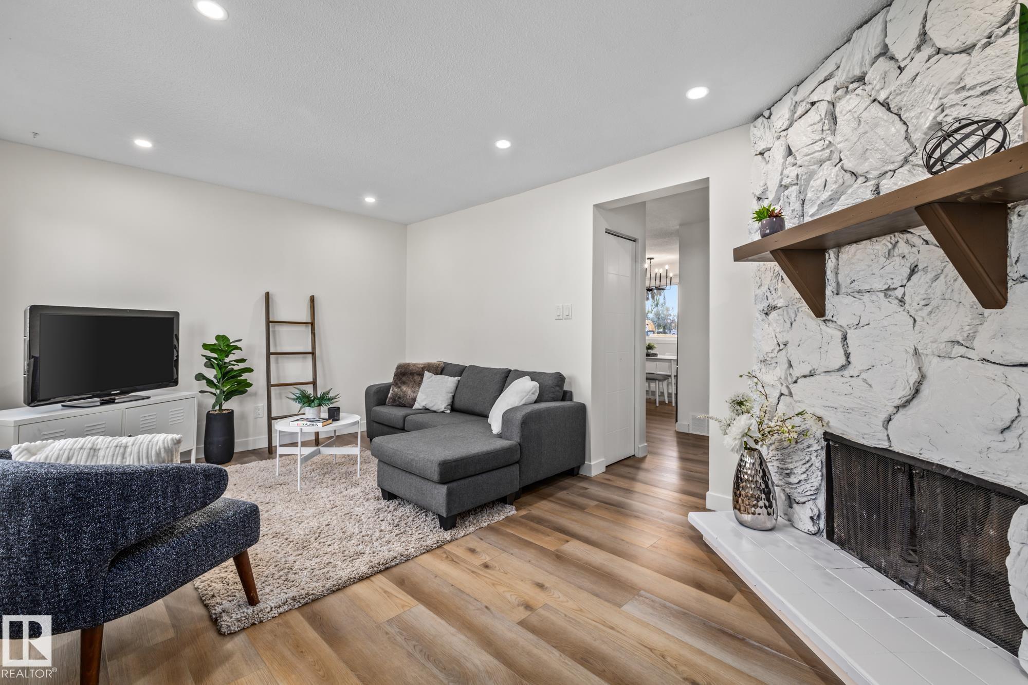 1159 Hooke Road NW, Overlanders, Edmonton 