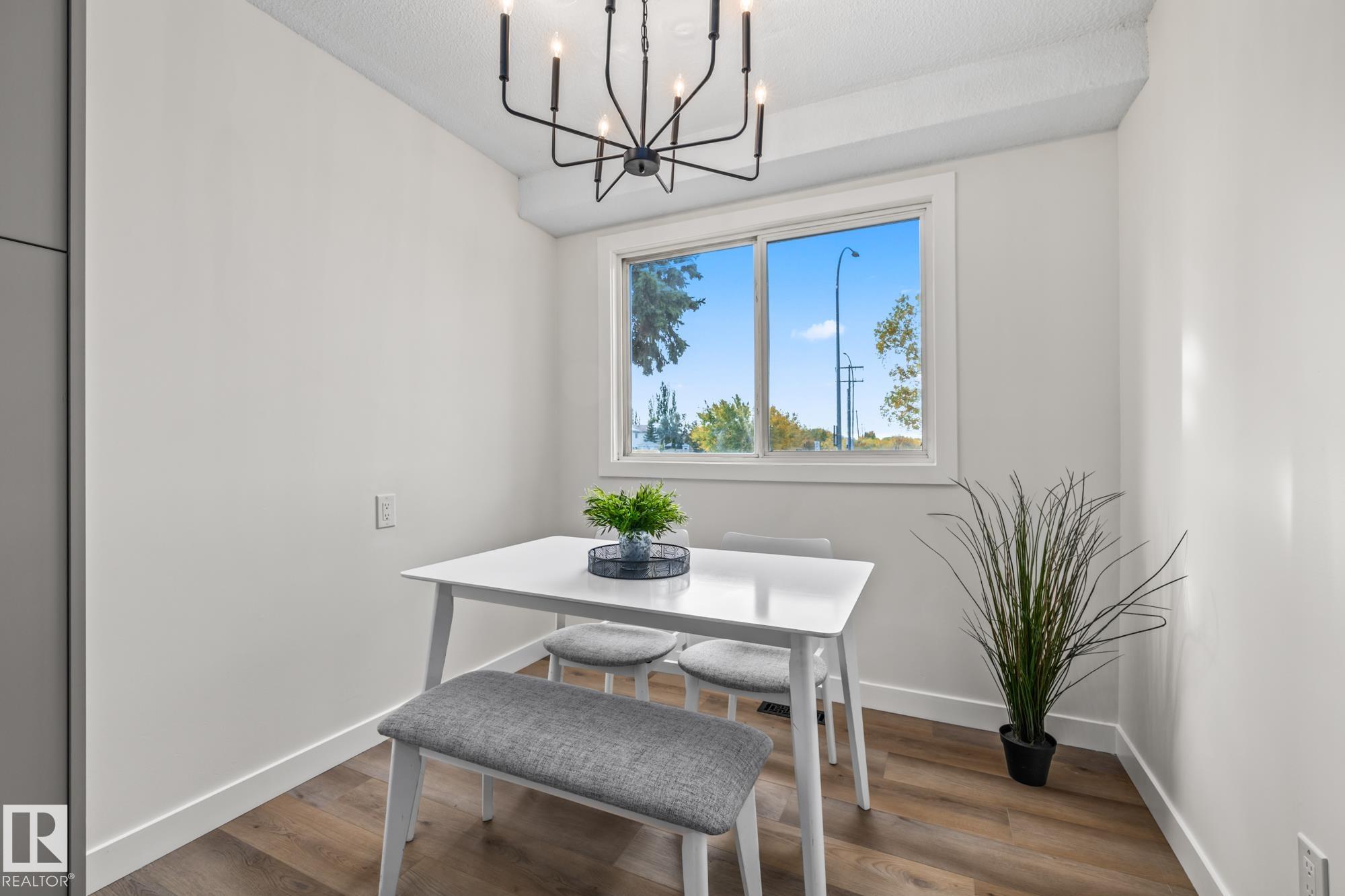 Photo 13 at 1159 Hooke Road NW, Overlanders, Edmonton