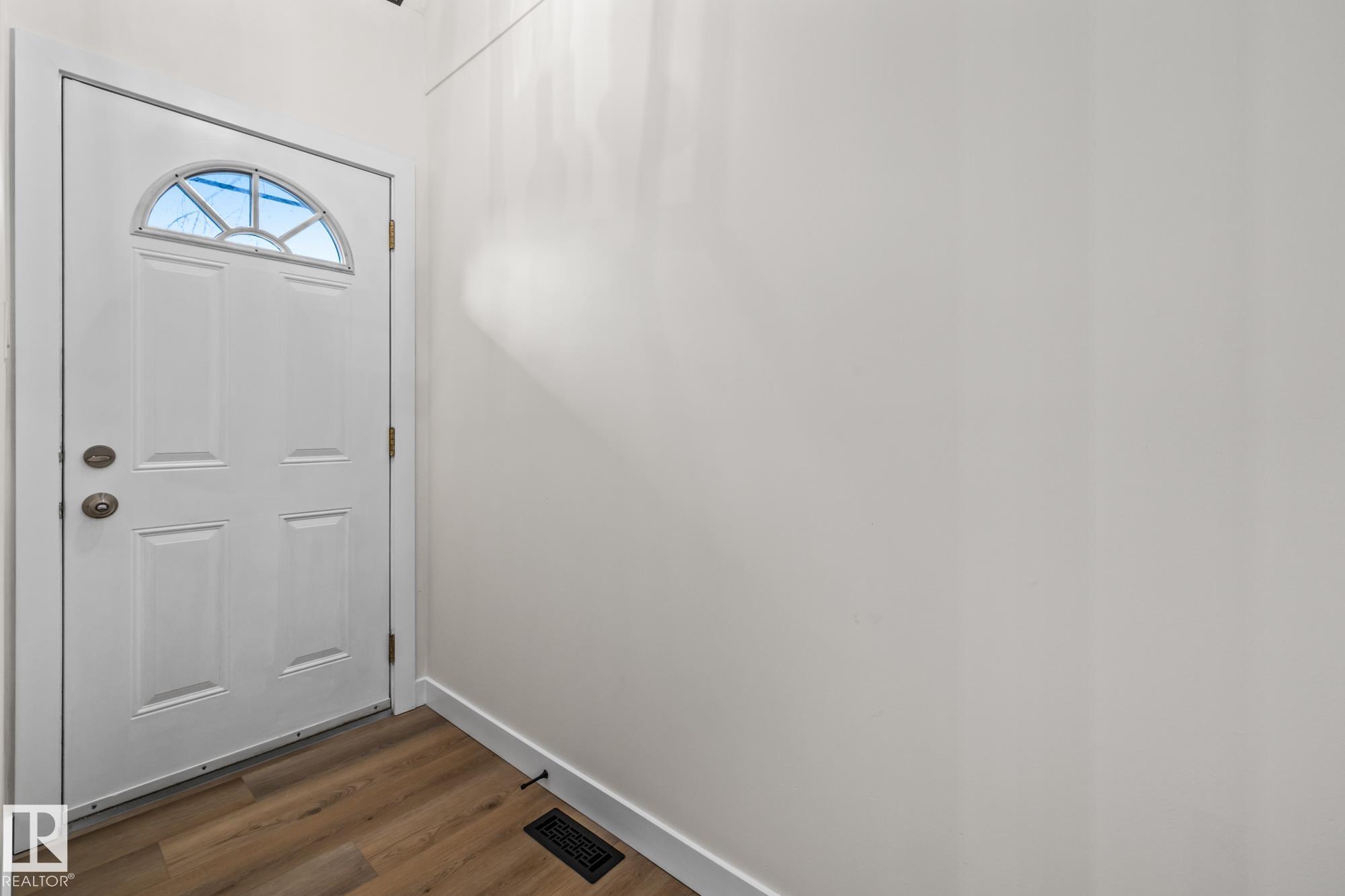 Photo 24 at 1159 Hooke Road NW, Overlanders, Edmonton