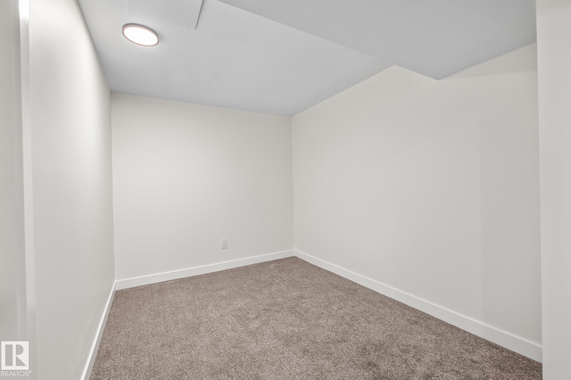 Photo 29 at 1159 Hooke Road NW, Overlanders, Edmonton