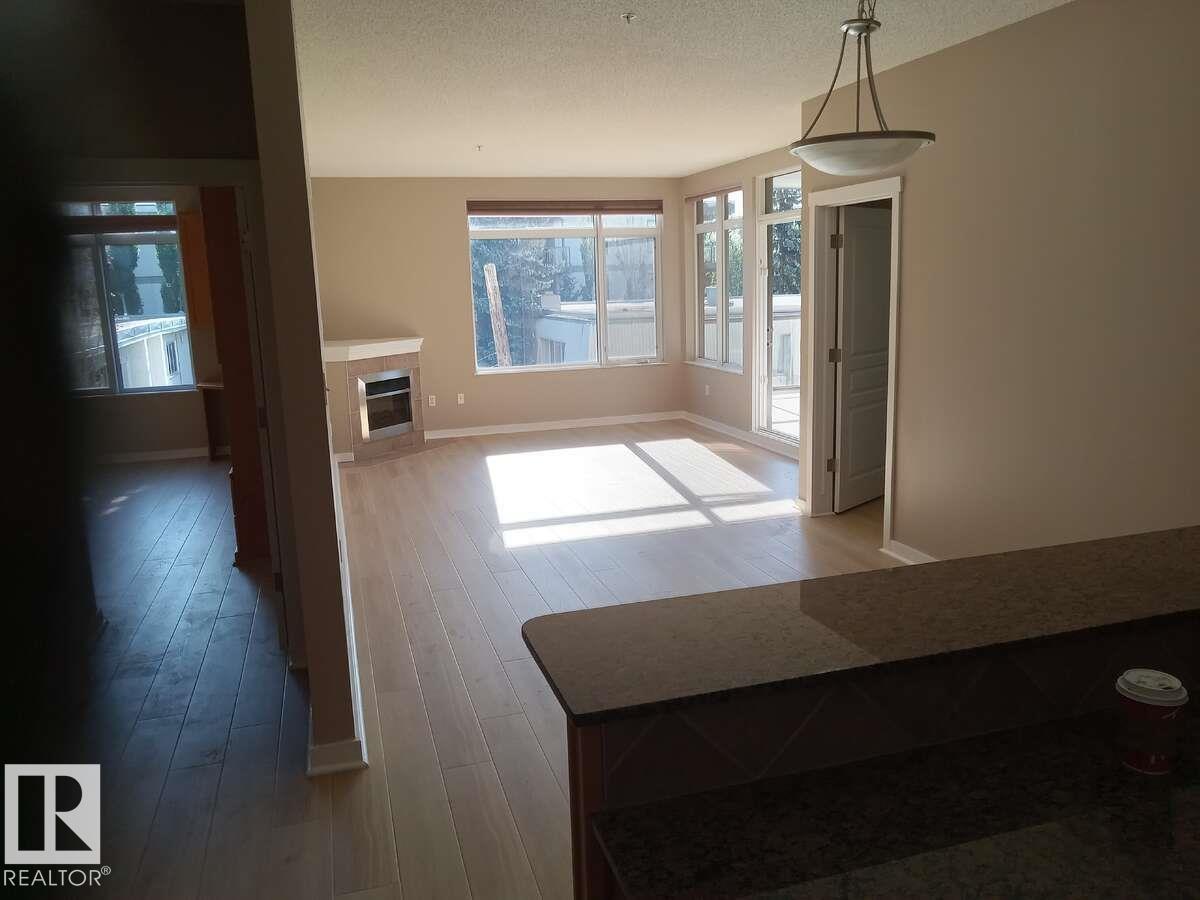 Photo 5 at 301 - 11140 68 Avenue NW, Parkallen, Edmonton