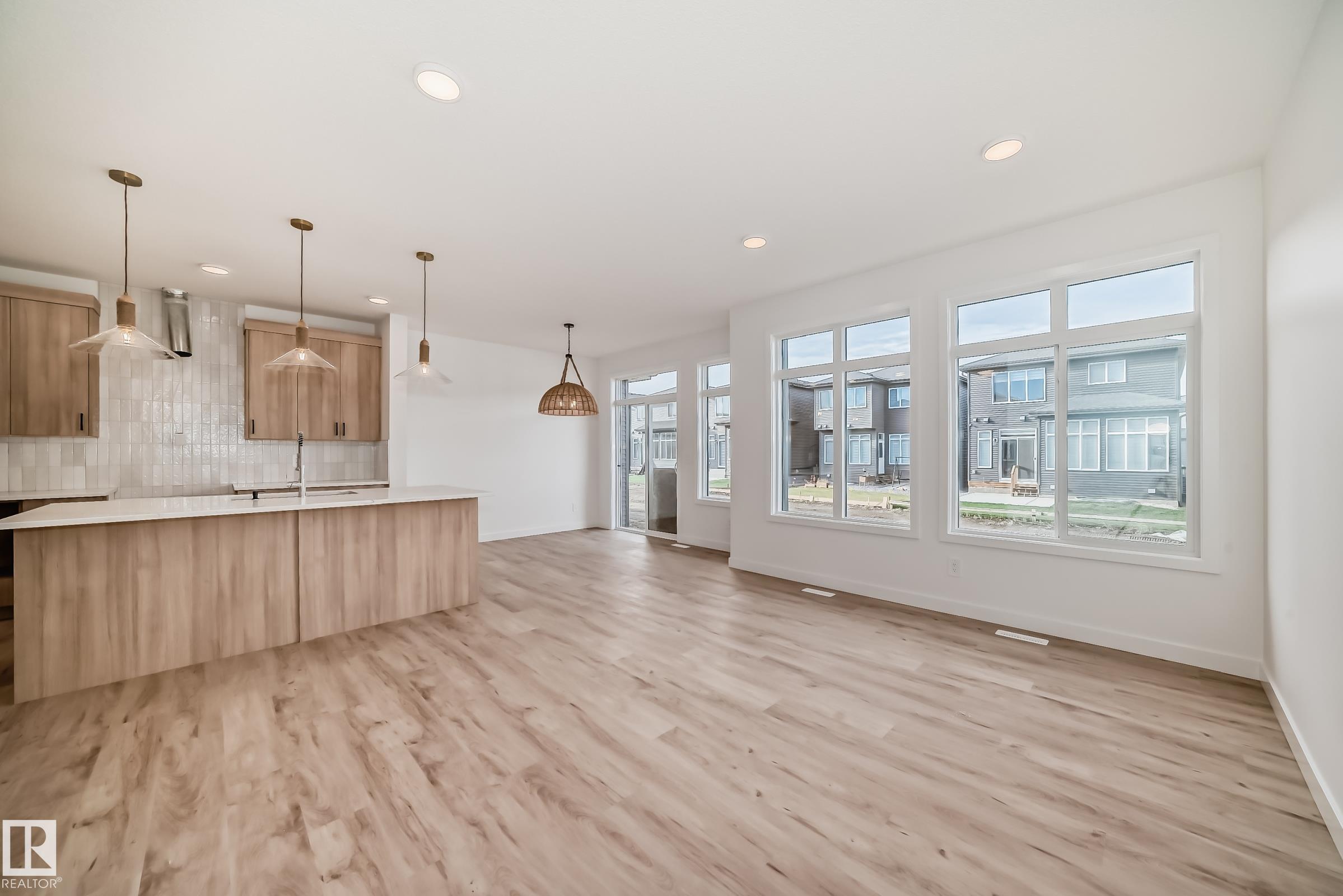 Photo 11 at 20616 43 Avenue NW, Edgemont, Edmonton