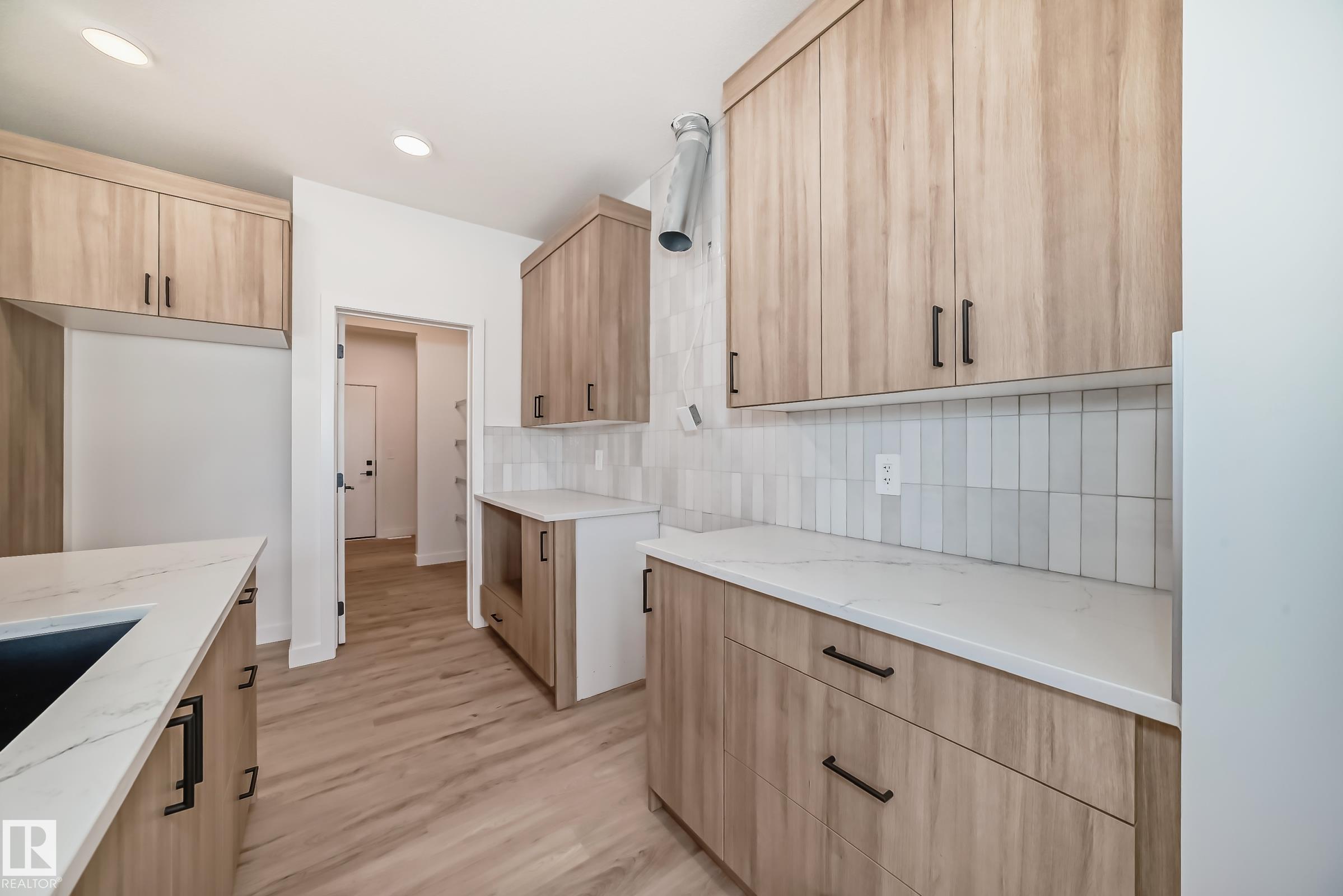 Photo 5 at 20616 43 Avenue NW, Edgemont, Edmonton