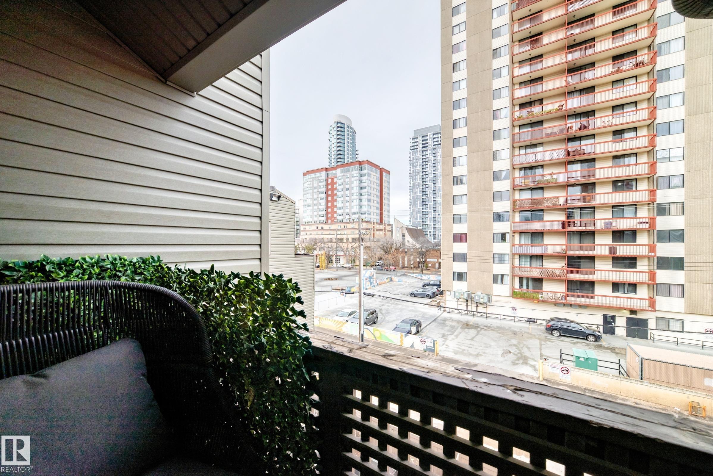 Photo 17 at 301 - 10148 118 Street NW, Wîhkwêntôwin, Edmonton