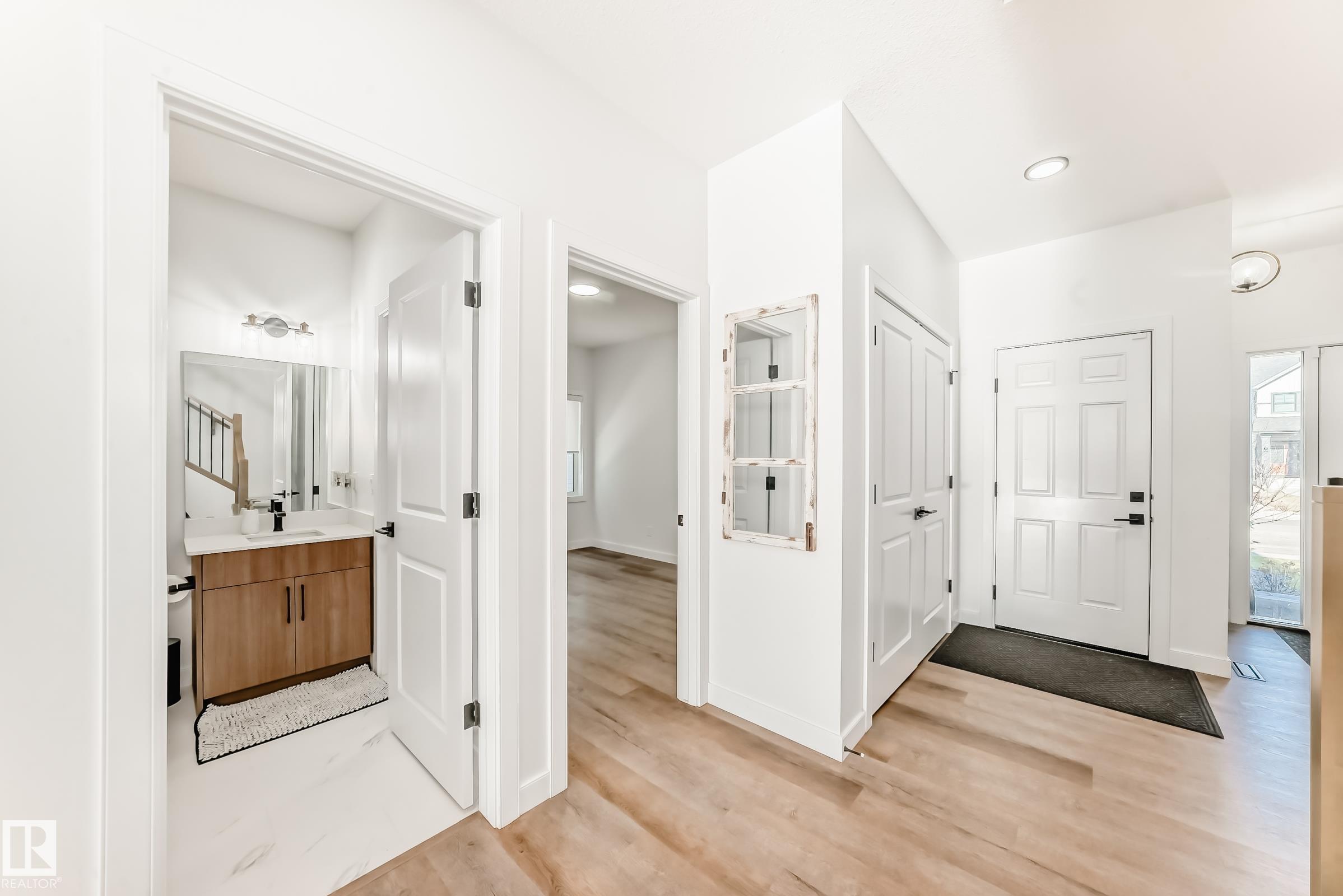 Photo 5 at 3255 Chernowski Way SW, Chappelle Area, Edmonton