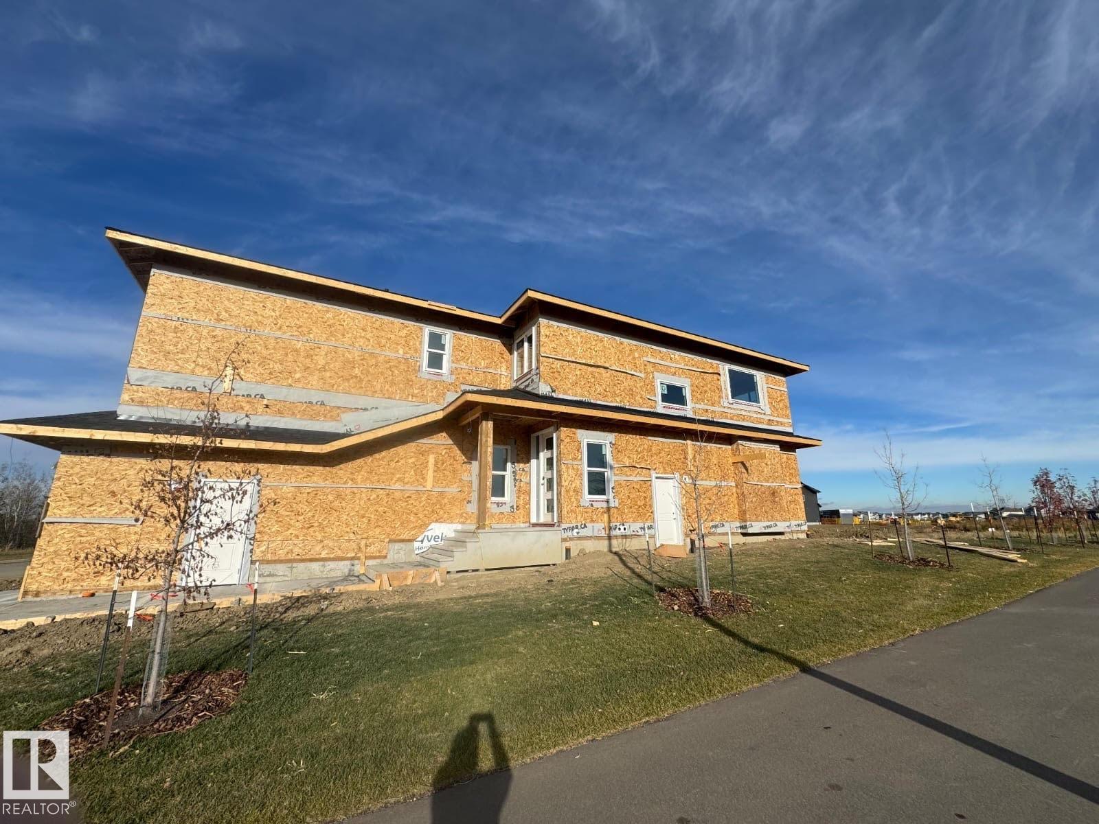 Photo 2 at 3327 Chernowsi Way SW, Chappelle Area, Edmonton