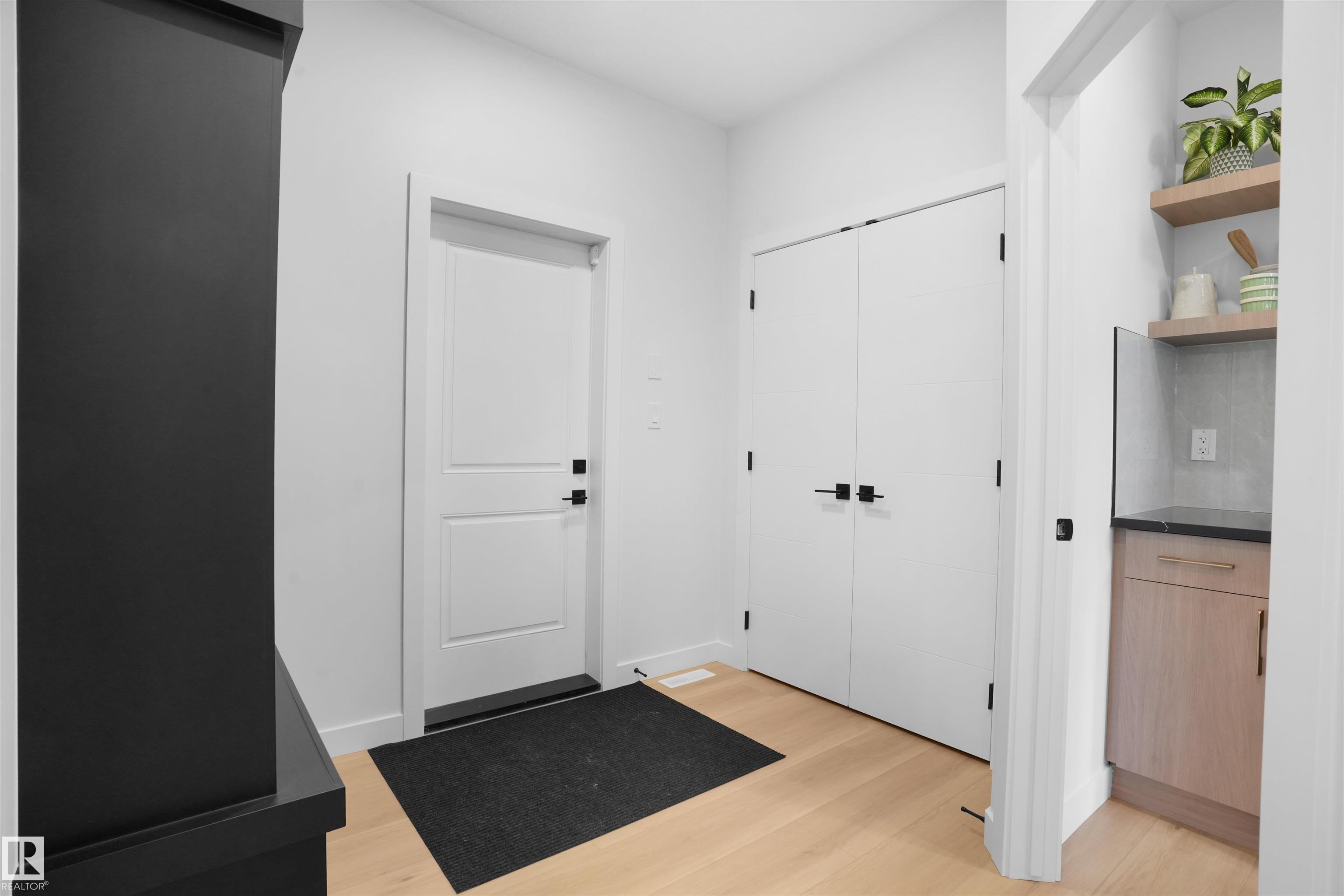 Photo 5 at 3327 Chernowsi Way SW, Chappelle Area, Edmonton