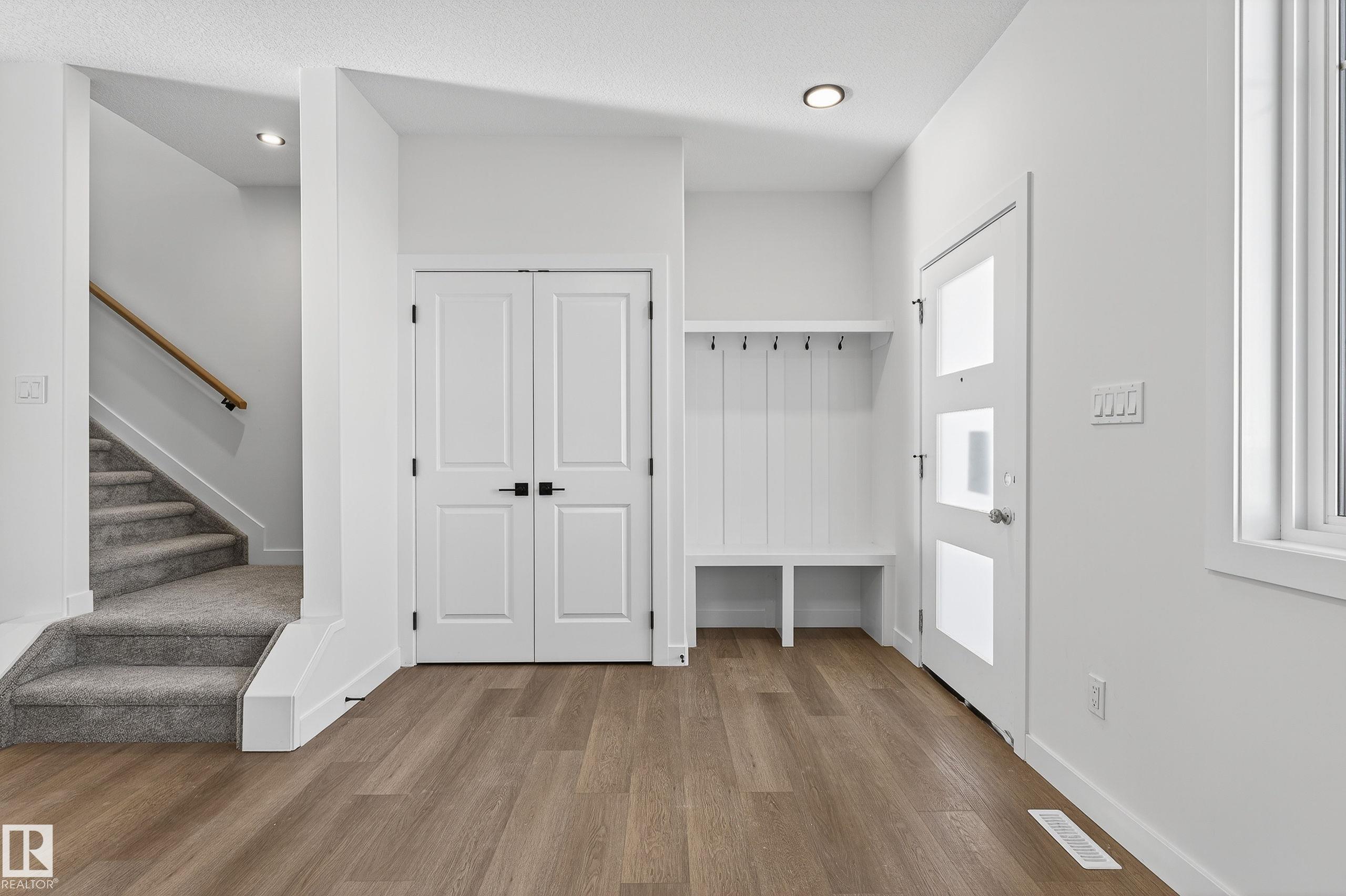 Photo 3 at 120 Pierwyck Loop, Fenwyck, Spruce Grove