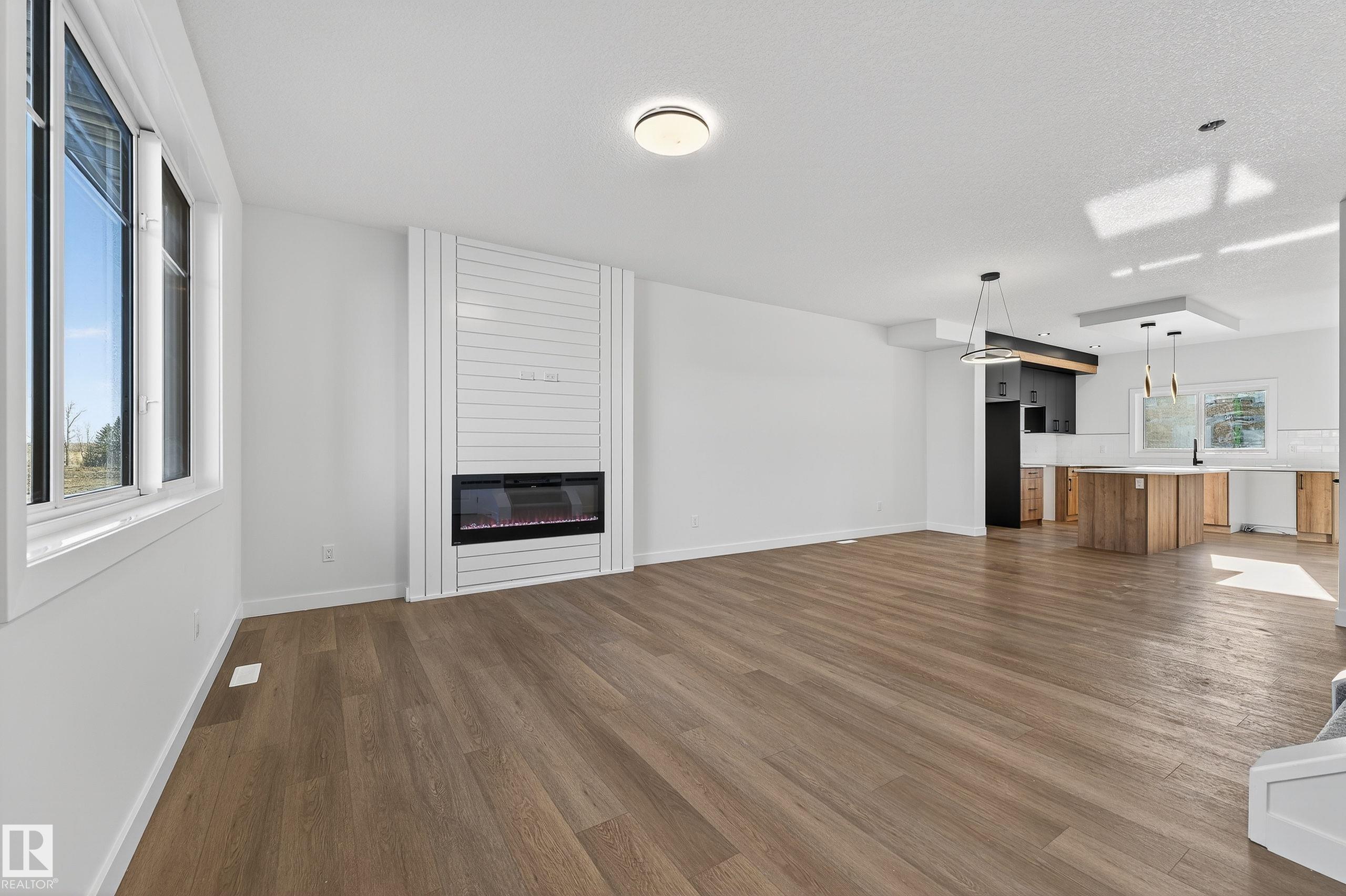 Photo 4 at 120 Pierwyck Loop, Fenwyck, Spruce Grove