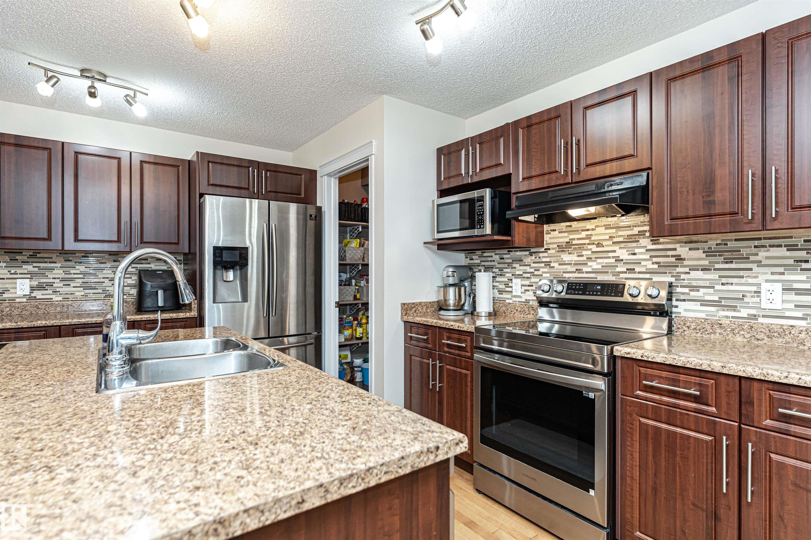 Photo 15 at 38 Rue Bouchard, Coloniale Estates, Beaumont