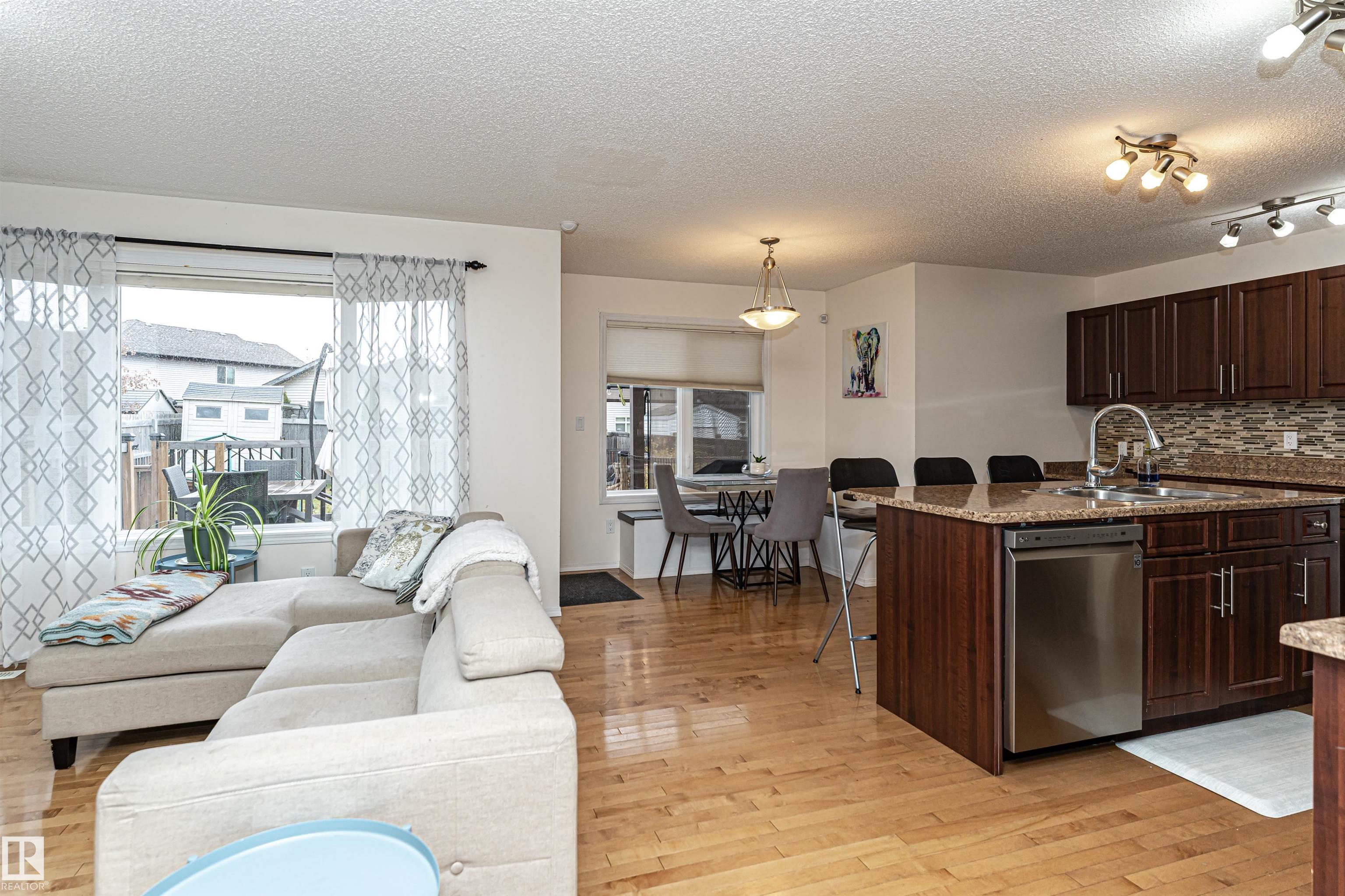 Photo 7 at 38 Rue Bouchard, Coloniale Estates, Beaumont