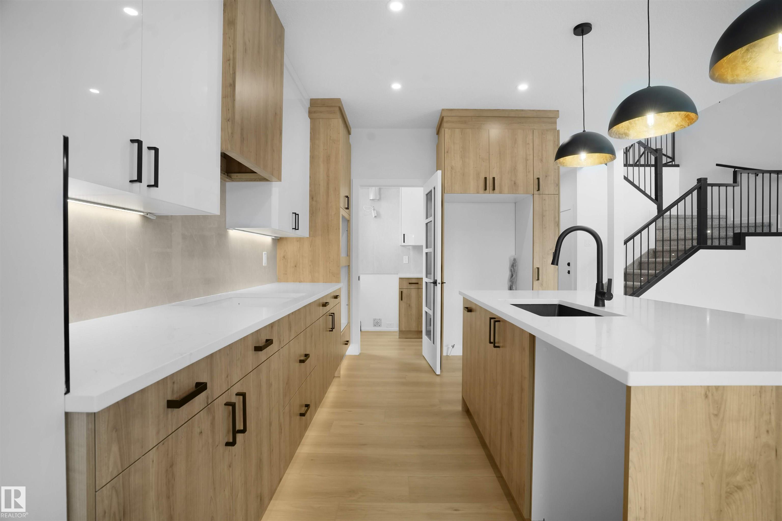 Photo 11 at 987 Elderberry Landing NW, Edgemont, Edmonton